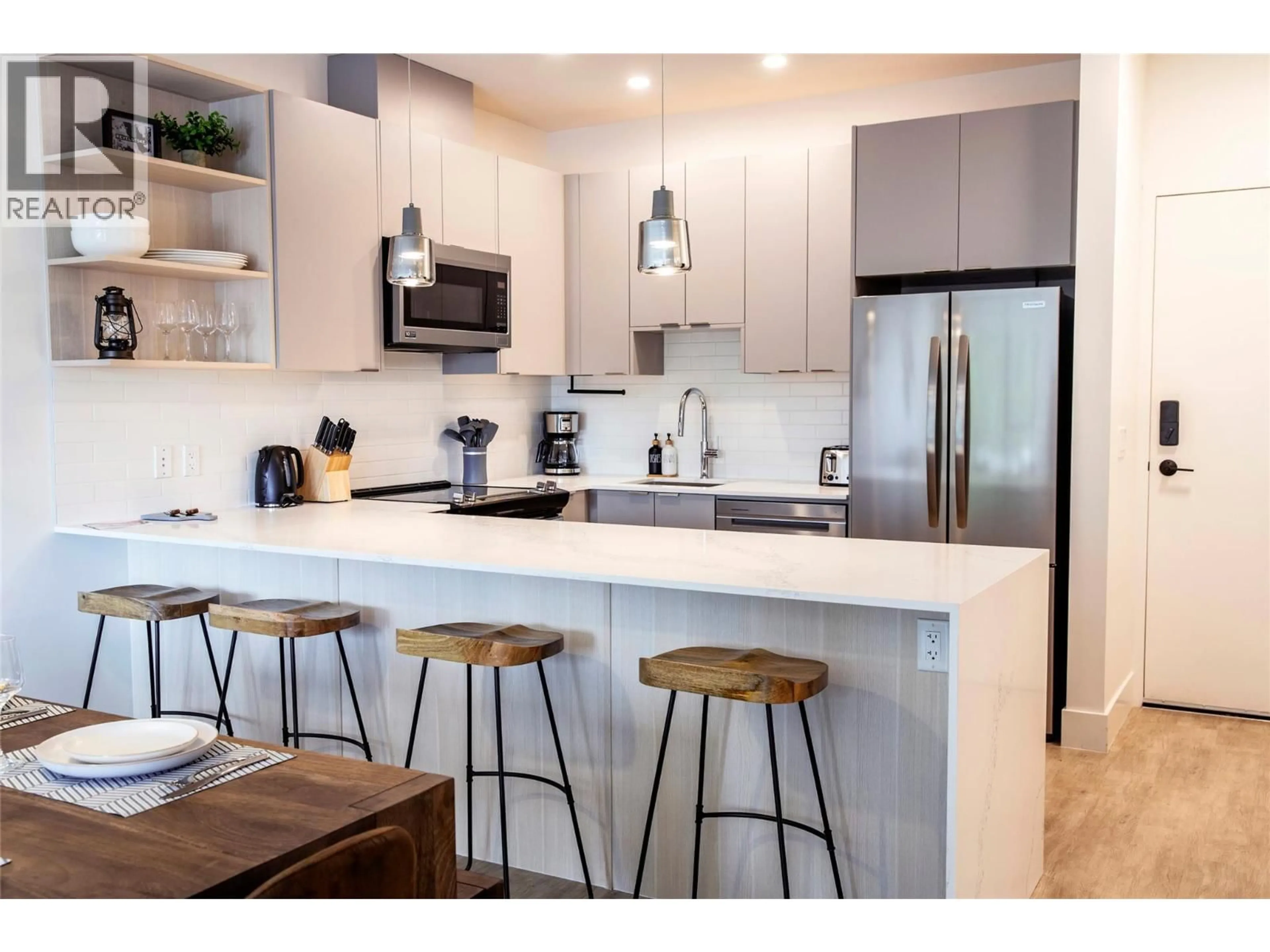 Open concept kitchen, unknown for 3405 - 1701 COURSIER AVENUE, Revelstoke British Columbia V0E2S0