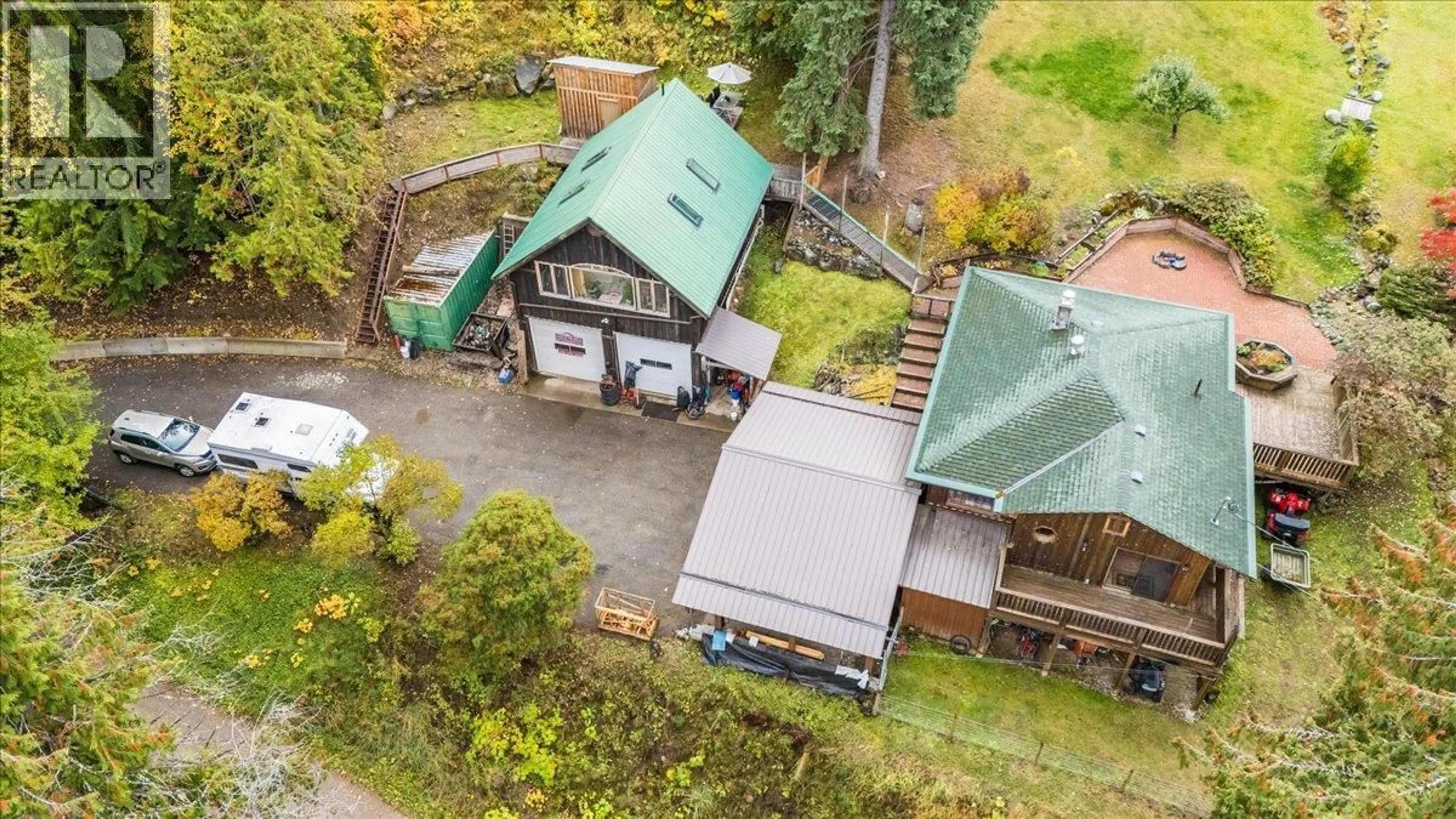A pic from outside/outdoor area/front of a property/back of a property/a pic from drone, unknown for 3330 KENVILLE MINE ROAD, Nelson British Columbia V1L6V6