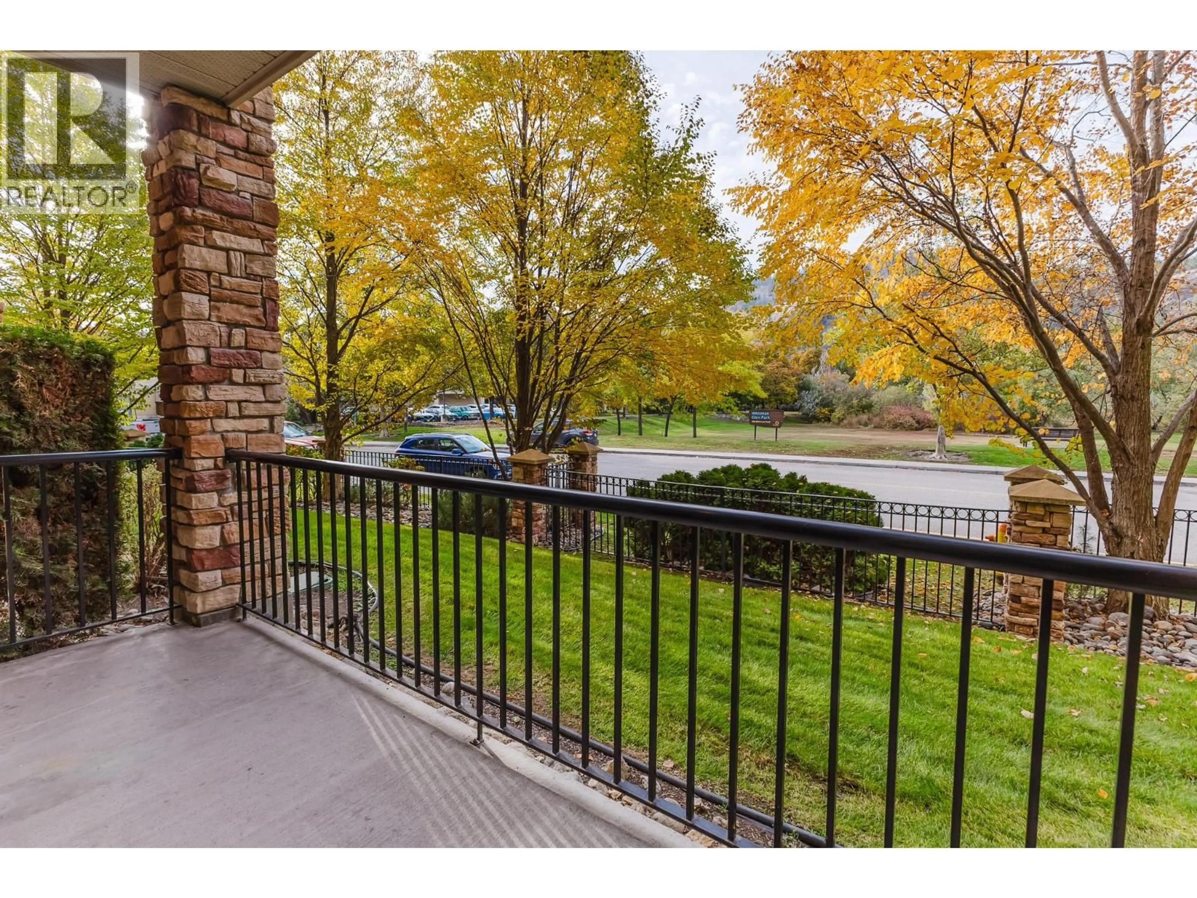 Patio, water/lake/river/ocean view for 108 - 303 WHITMAN ROAD, Kelowna British Columbia V1V2P3