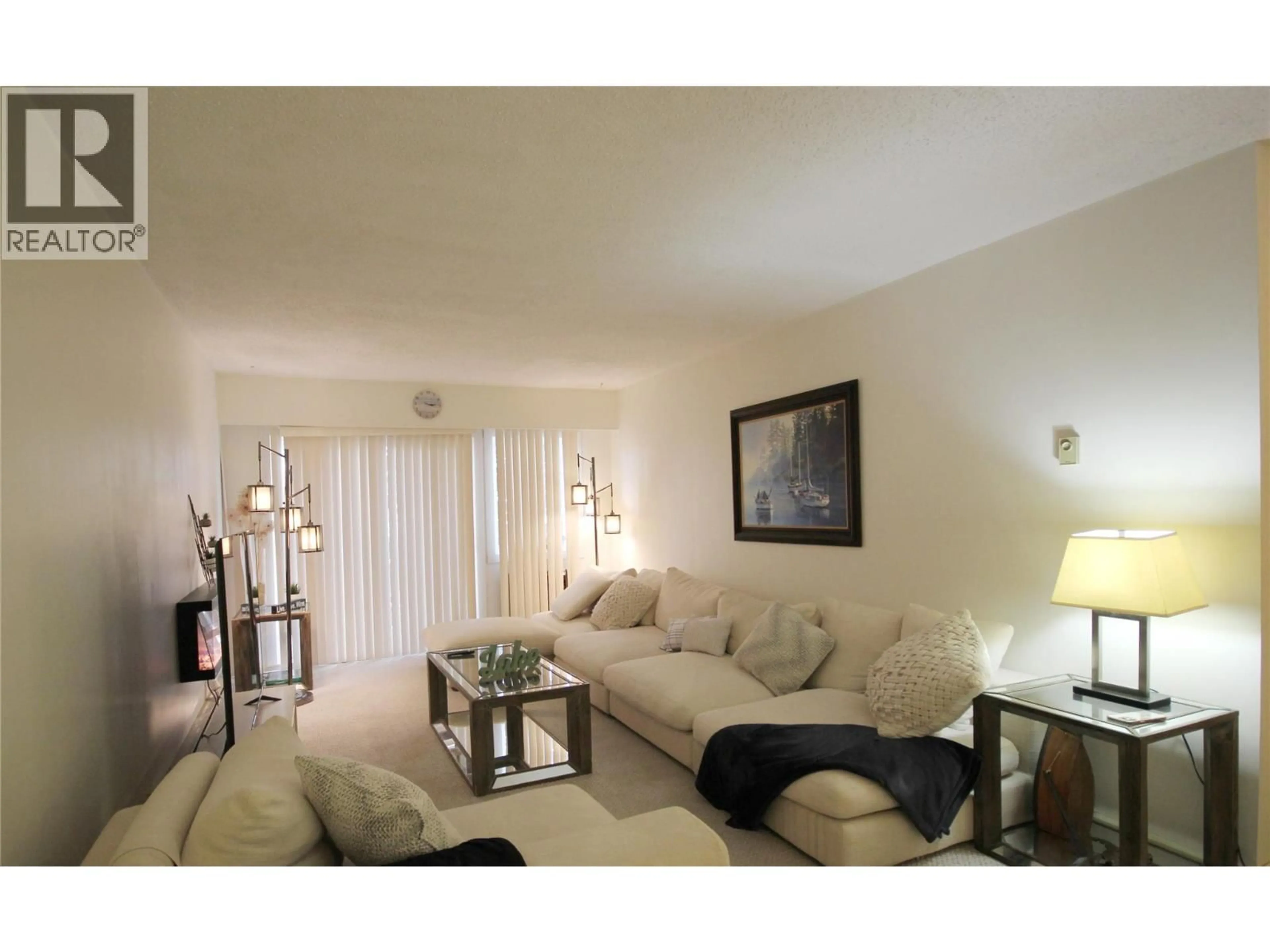 Living room with furniture, unknown for 106 - 95 WINNIPEG STREET, Penticton British Columbia V2A5L9