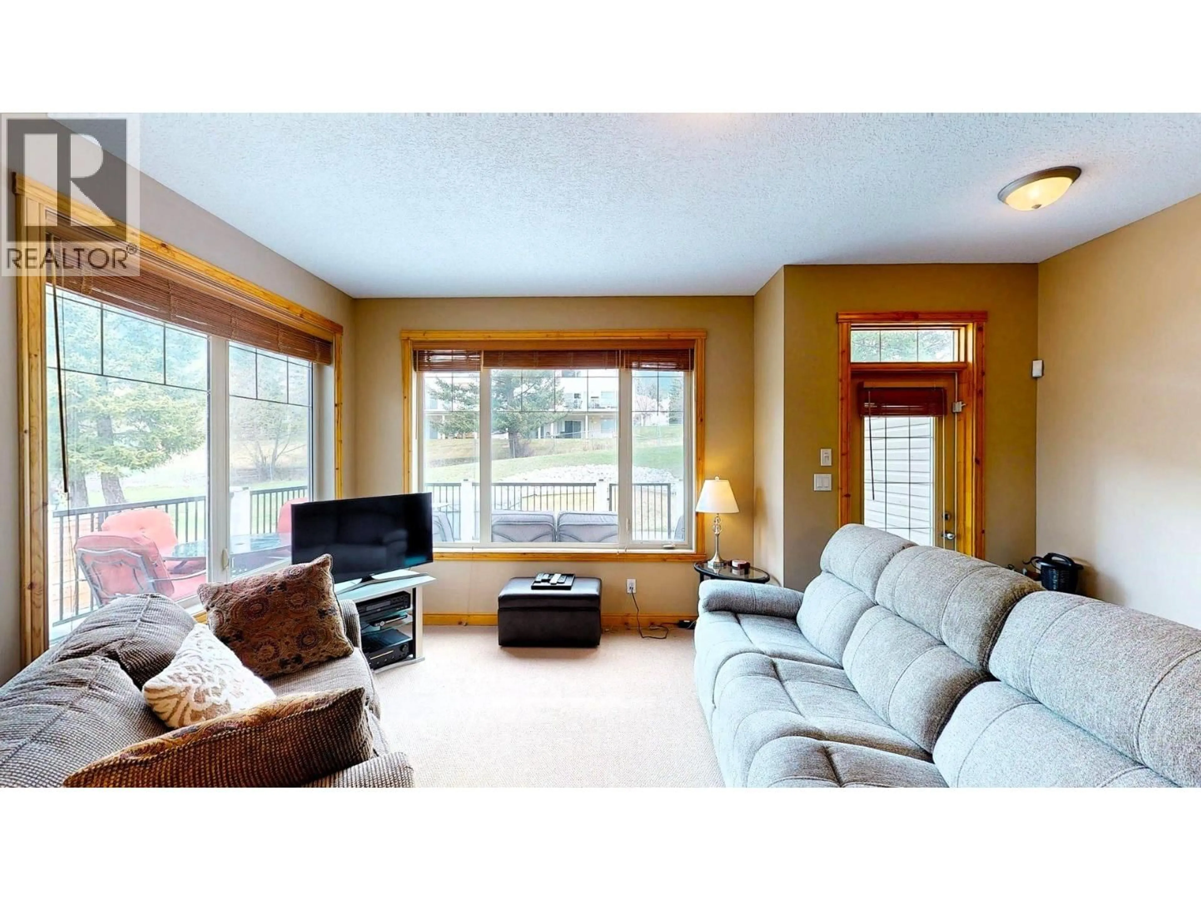 Living room with furniture, unknown for 4886 RIDGE ROAD, Radium Hot Springs British Columbia V0A1M0