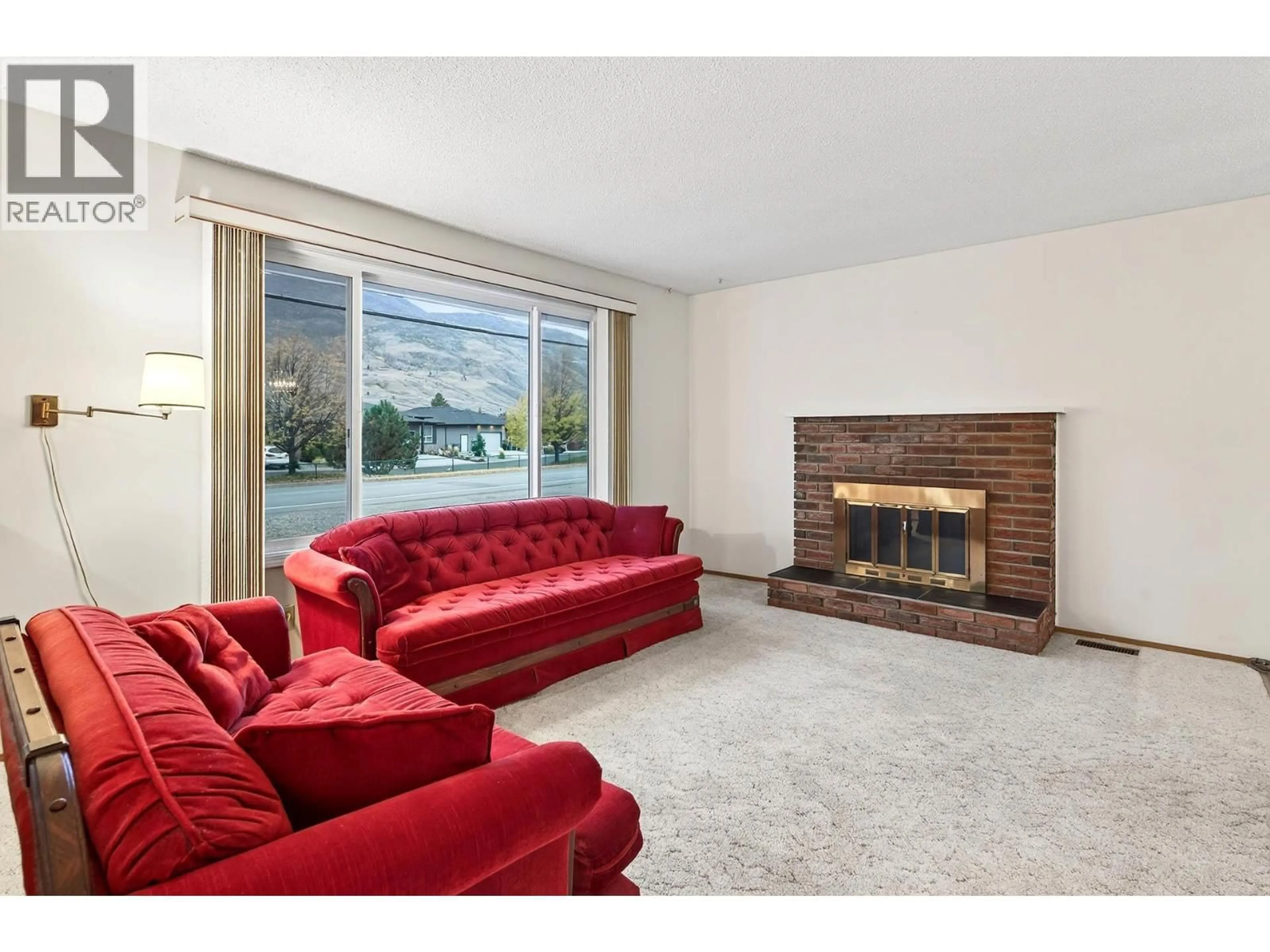 Living room with furniture, unknown for 3676 WESTSYDE ROAD, Kamloops British Columbia V2B7H6
