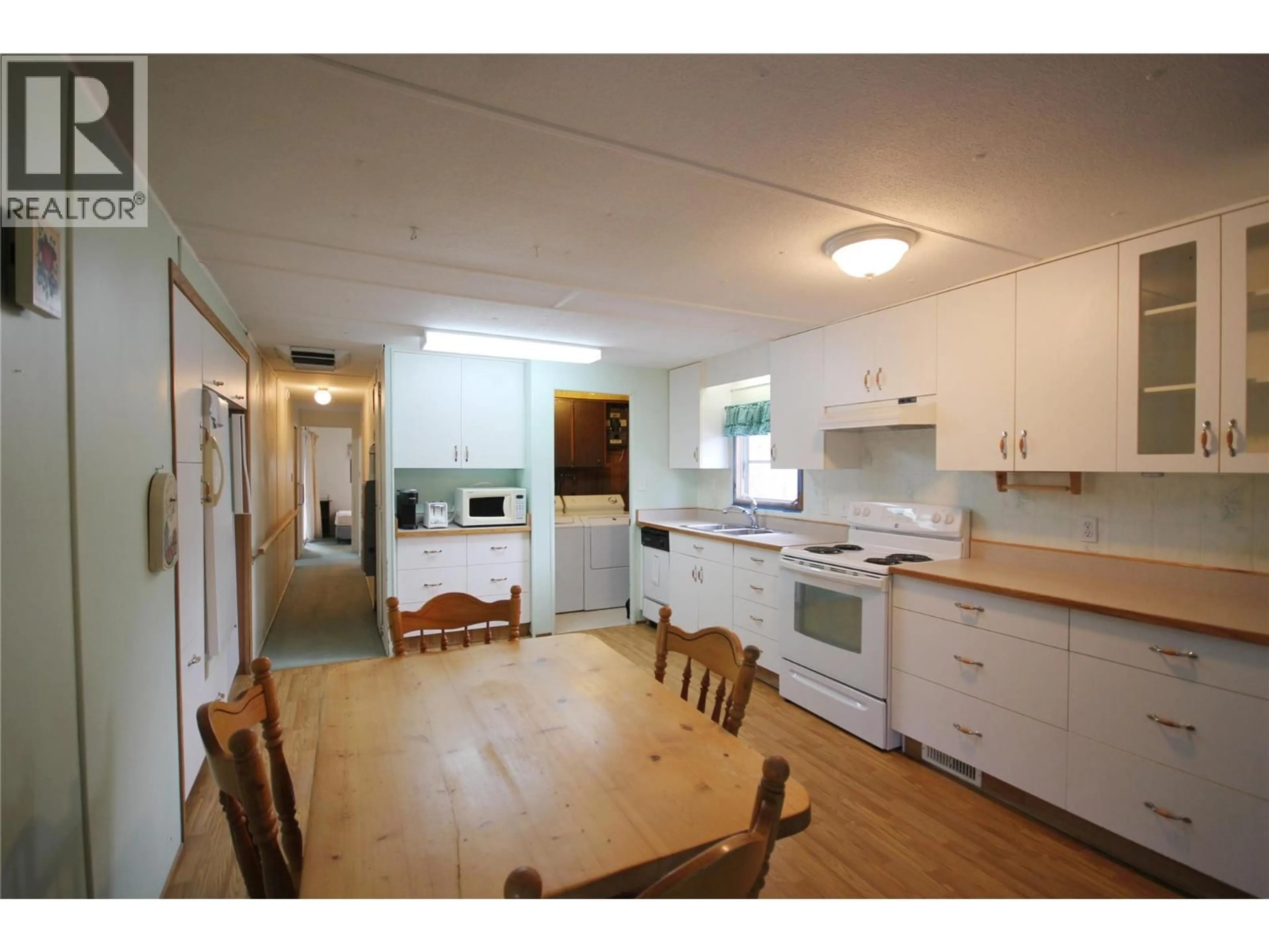 Standard kitchen, wood/laminate floor for 46 - 3245 PARIS STREET, Penticton British Columbia V2A3T9