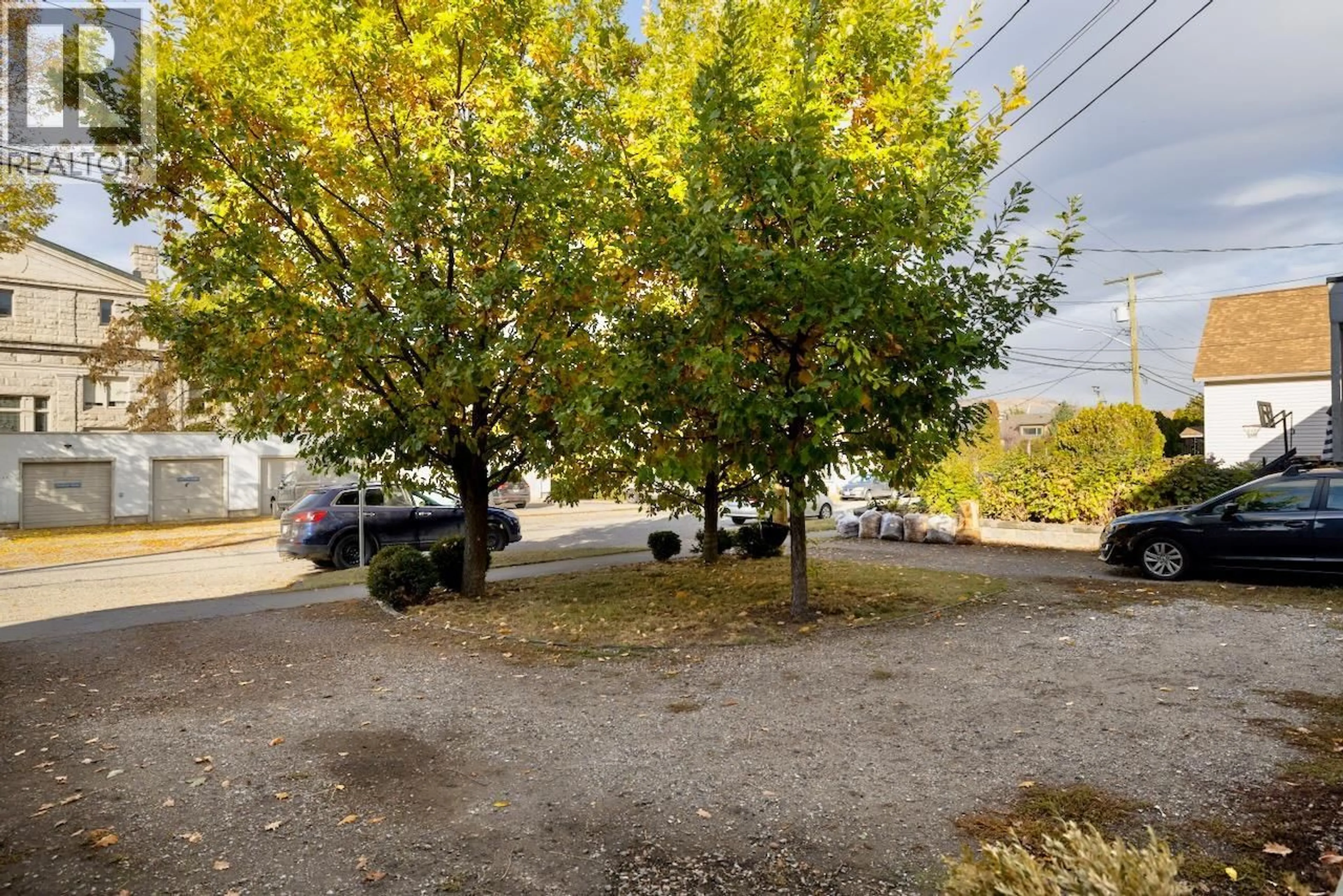 A pic from outside/outdoor area/front of a property/back of a property/a pic from drone, street for 3005 26TH STREET, Vernon British Columbia V1T4T9