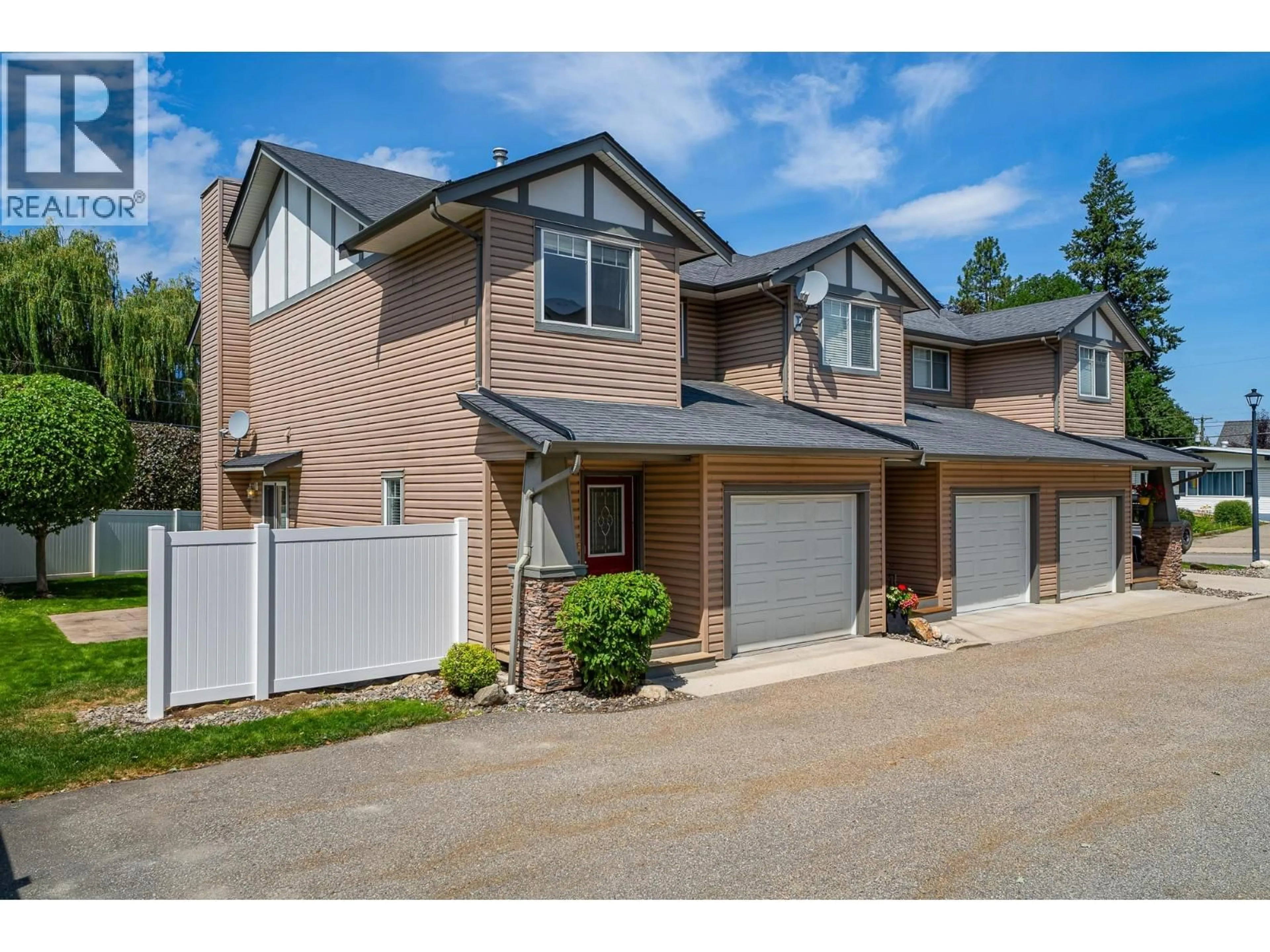 Unknown for 3 - 2060 12TH AVENUE NORTHEAST, Salmon Arm British Columbia V1E3P6