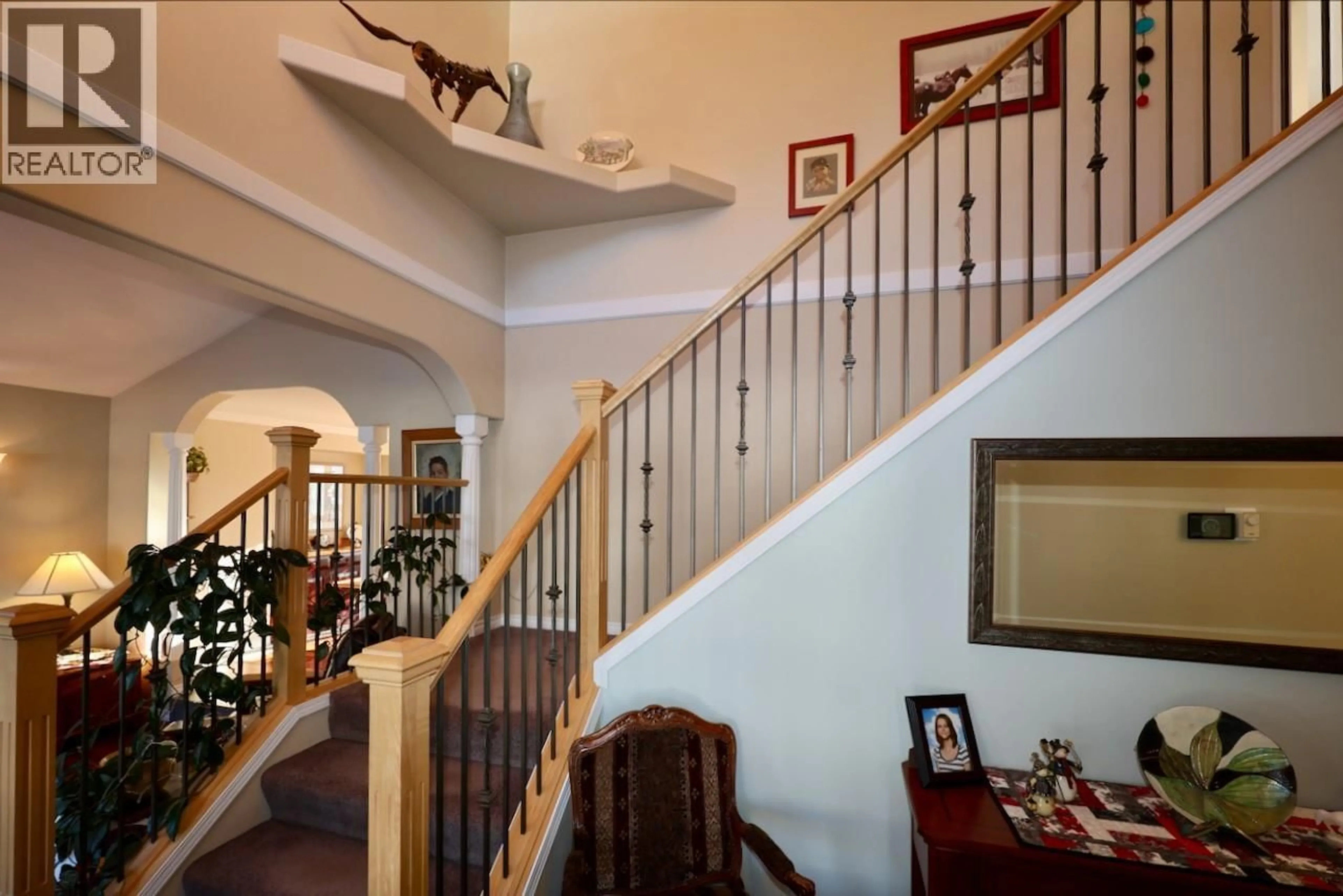 Indoor foyer for 1508 POPLAR STREET, Golden British Columbia V0A1H0