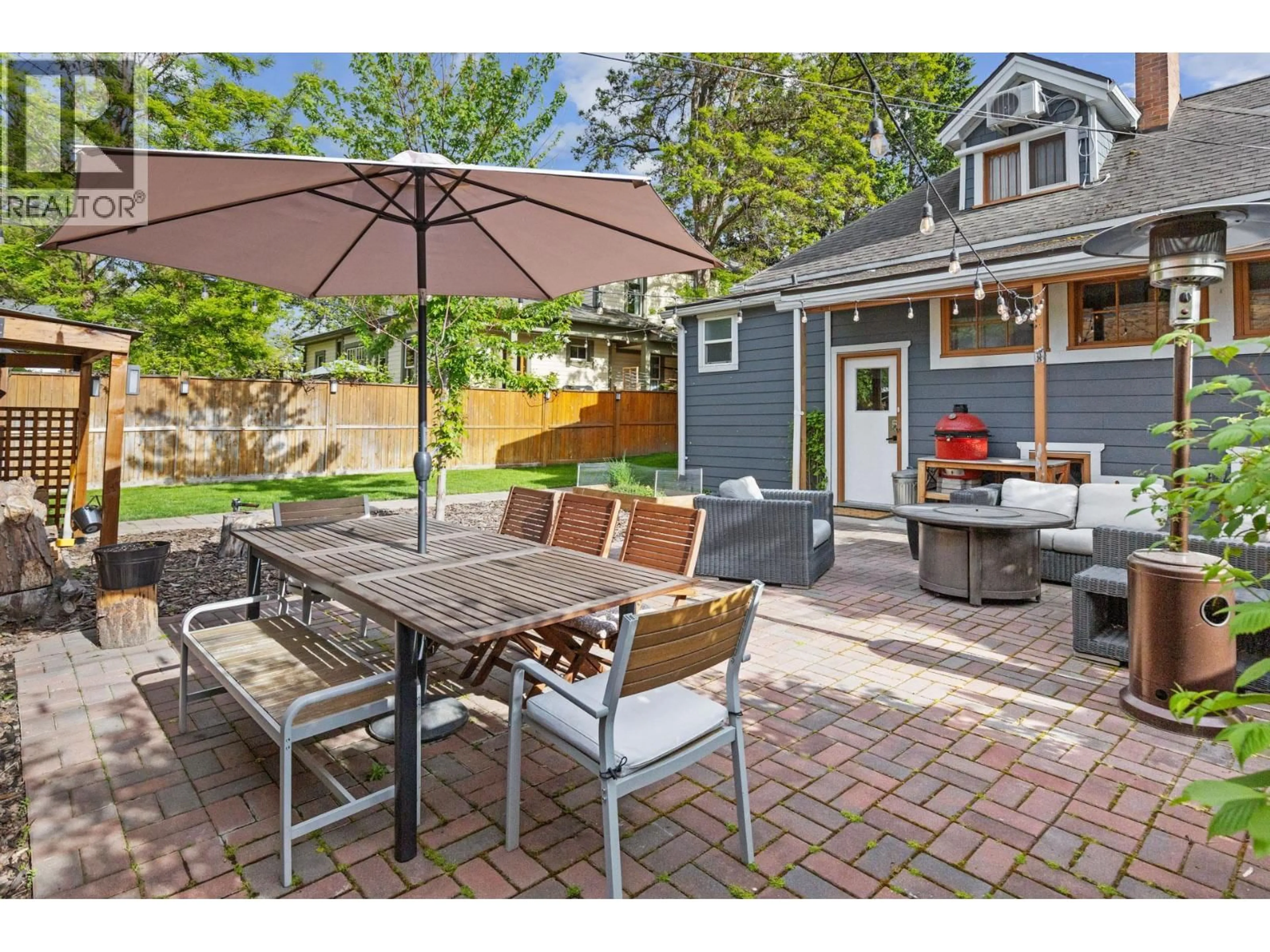 Patio, street for 784 LAWRENCE AVENUE, Kelowna British Columbia V1Y6L9