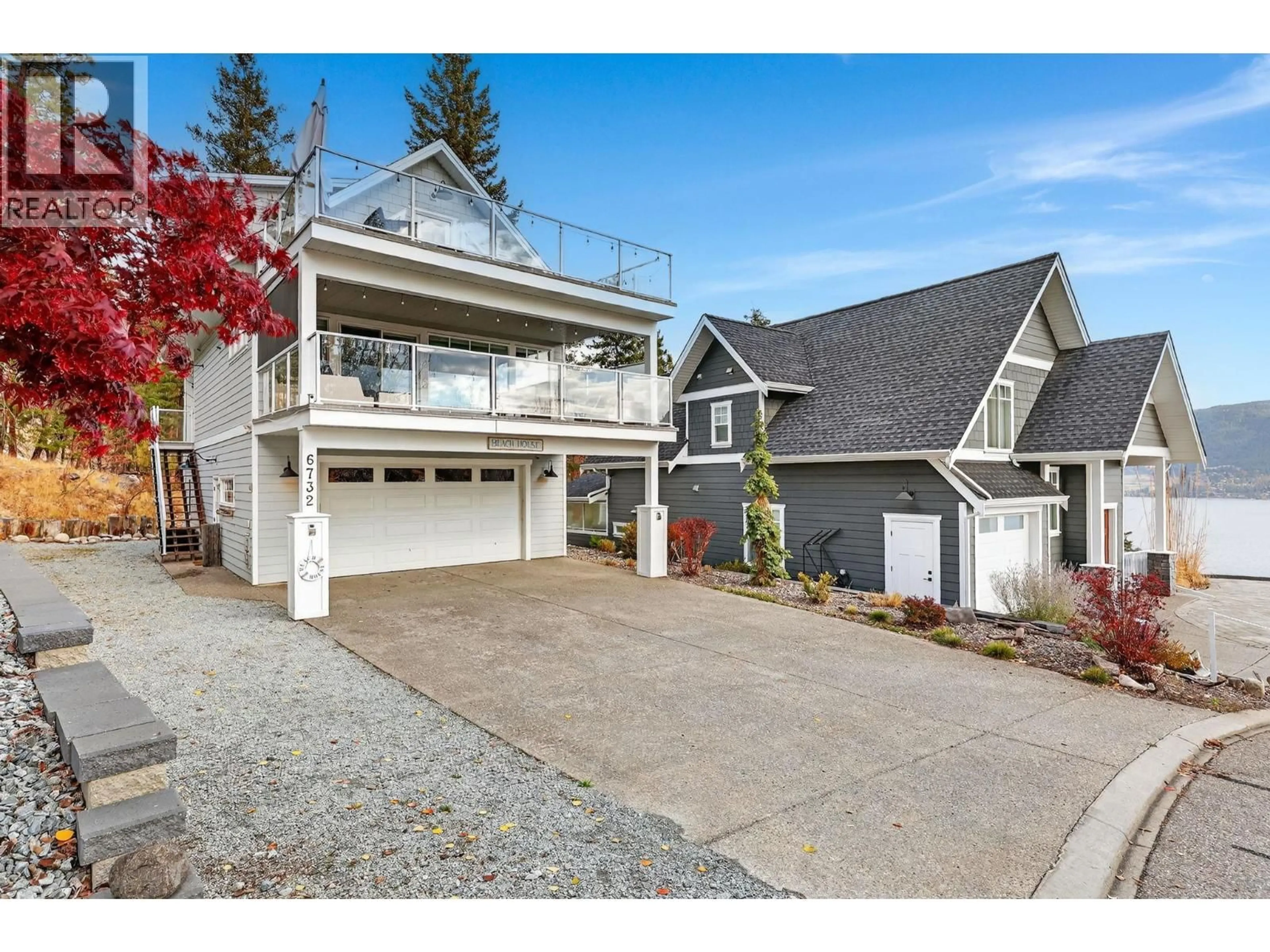 Home with vinyl exterior material, street for 213 - 6732 LAPALMA LOOP, Kelowna British Columbia V1Z3R8