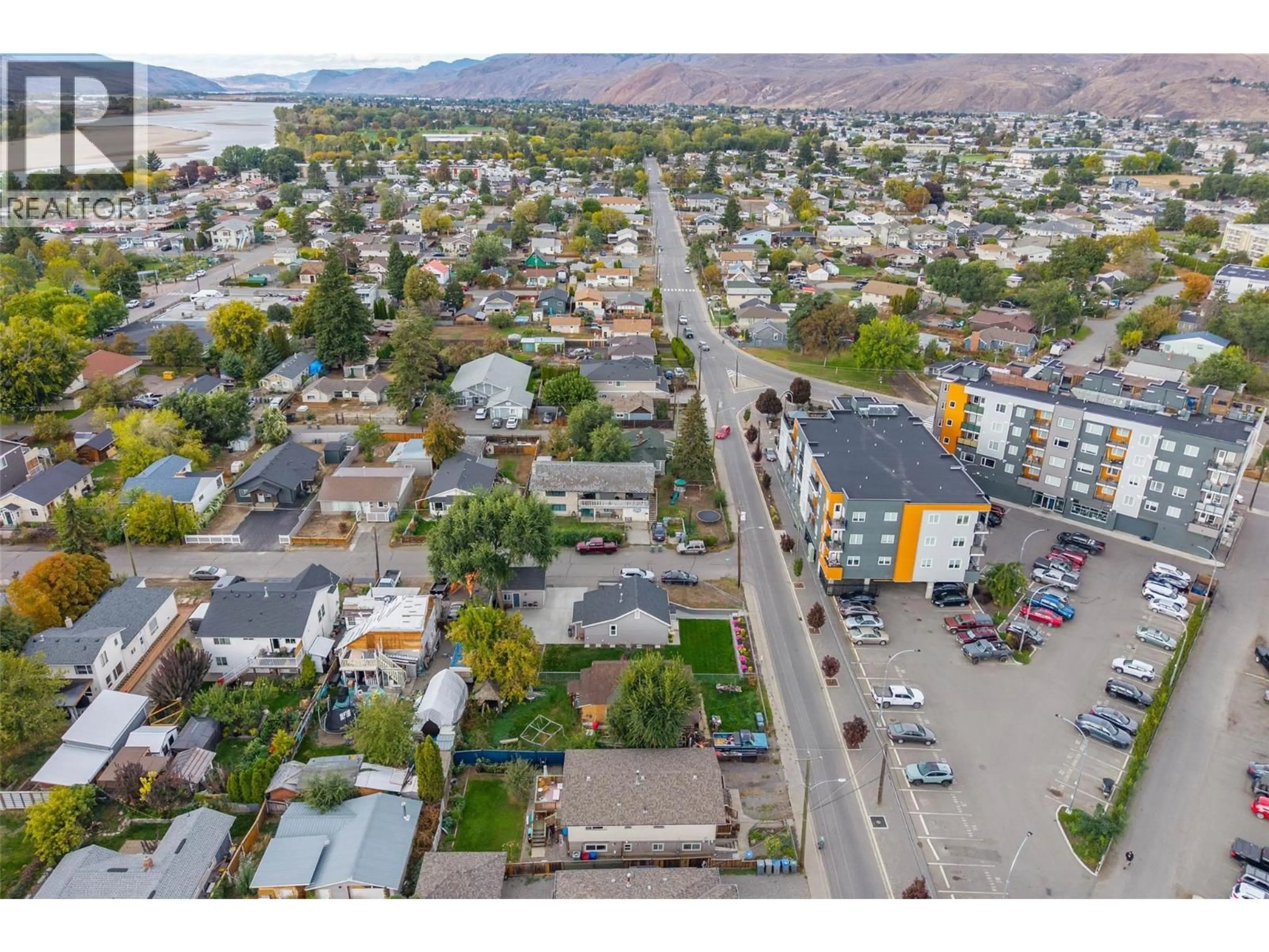A pic from outside/outdoor area/front of a property/back of a property/a pic from drone, street for 429 MACKENZIE AVENUE, Kamloops British Columbia V2B3T6