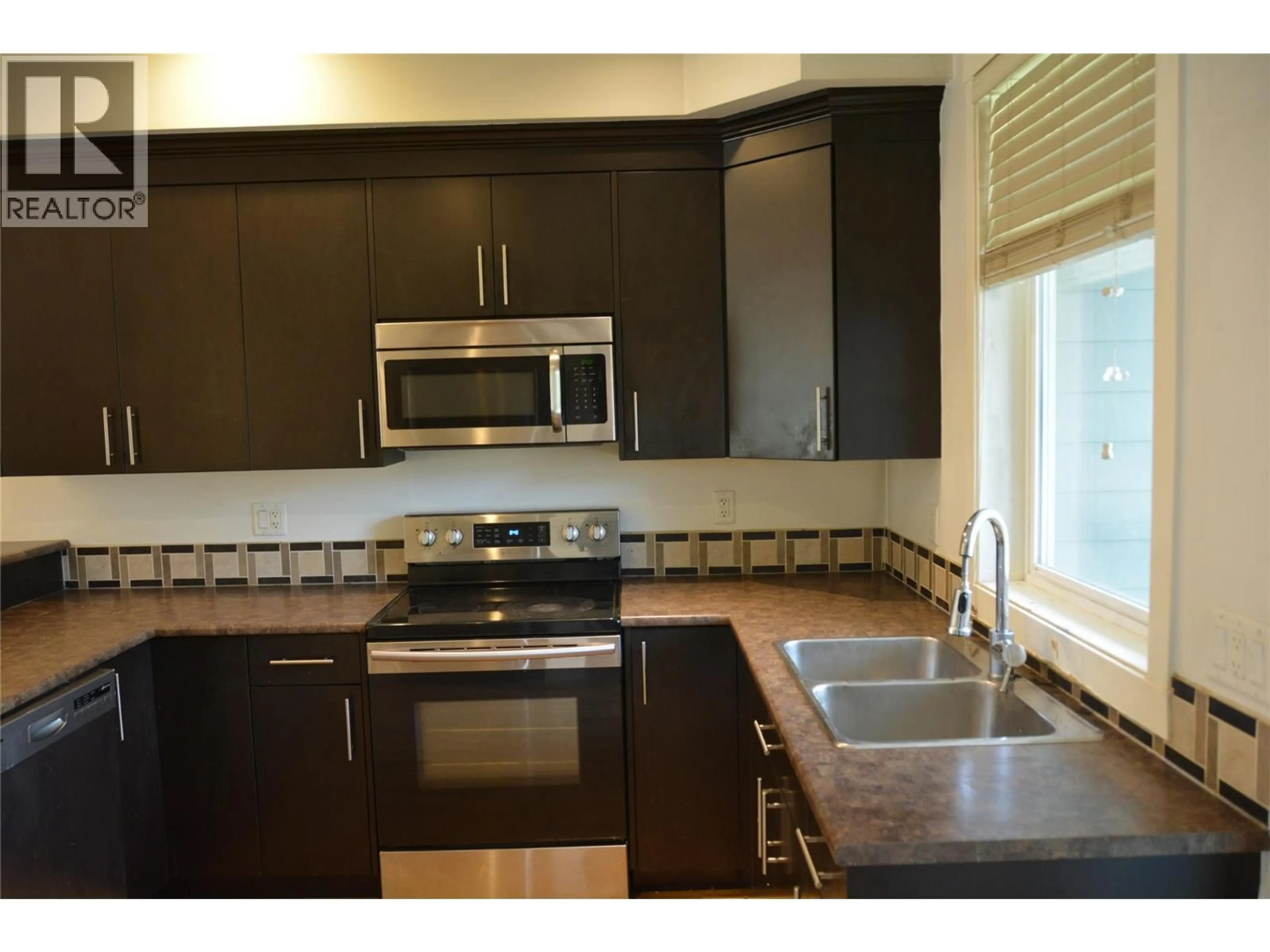 Standard kitchen, unknown for 25 - 2860 VALLEYVIEW DRIVE, Kamloops British Columbia V2C0B3