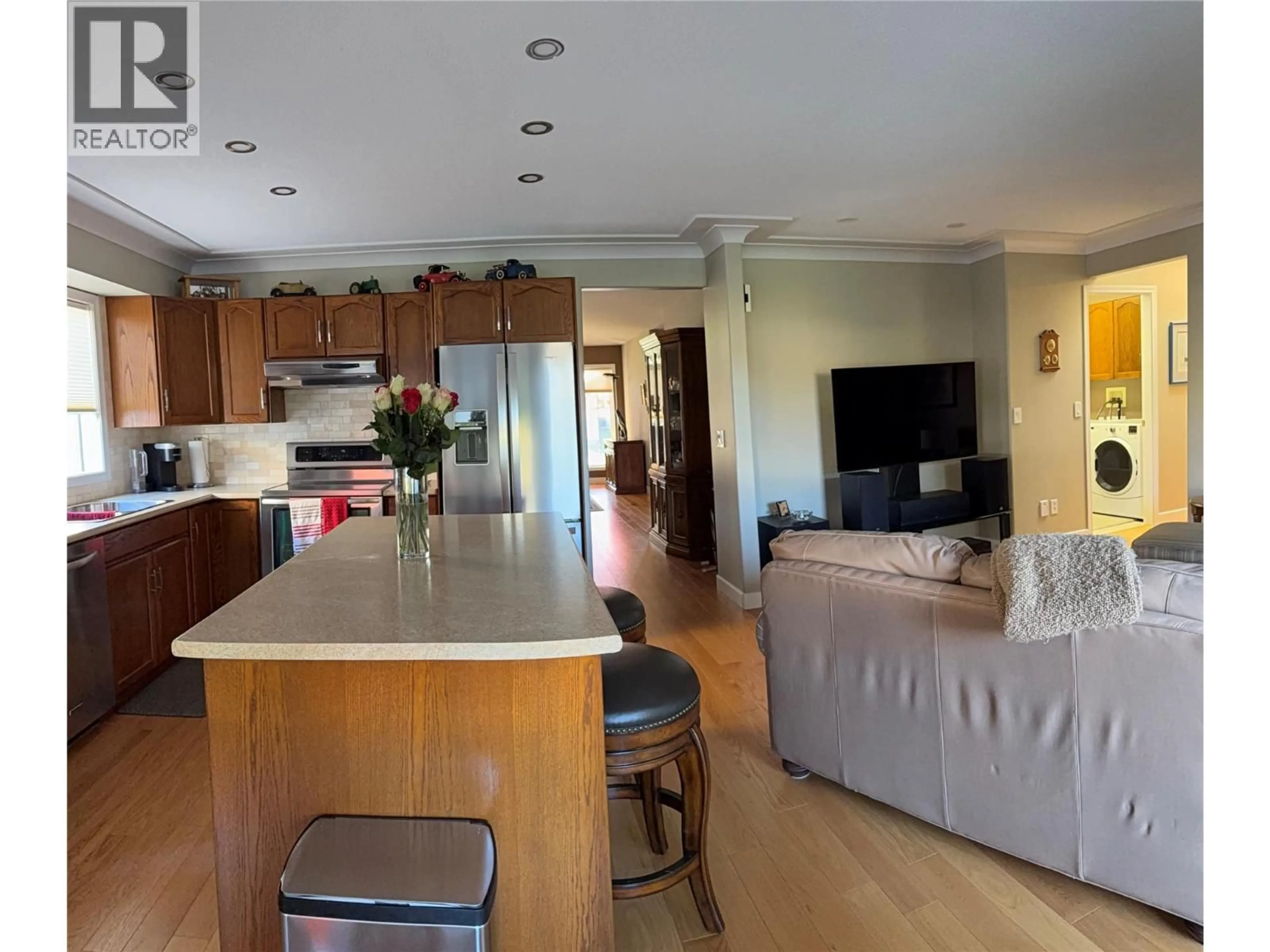 Open concept kitchen, unknown for 17 - 3333 SOUTH MAIN STREET, Penticton British Columbia V2A8J8