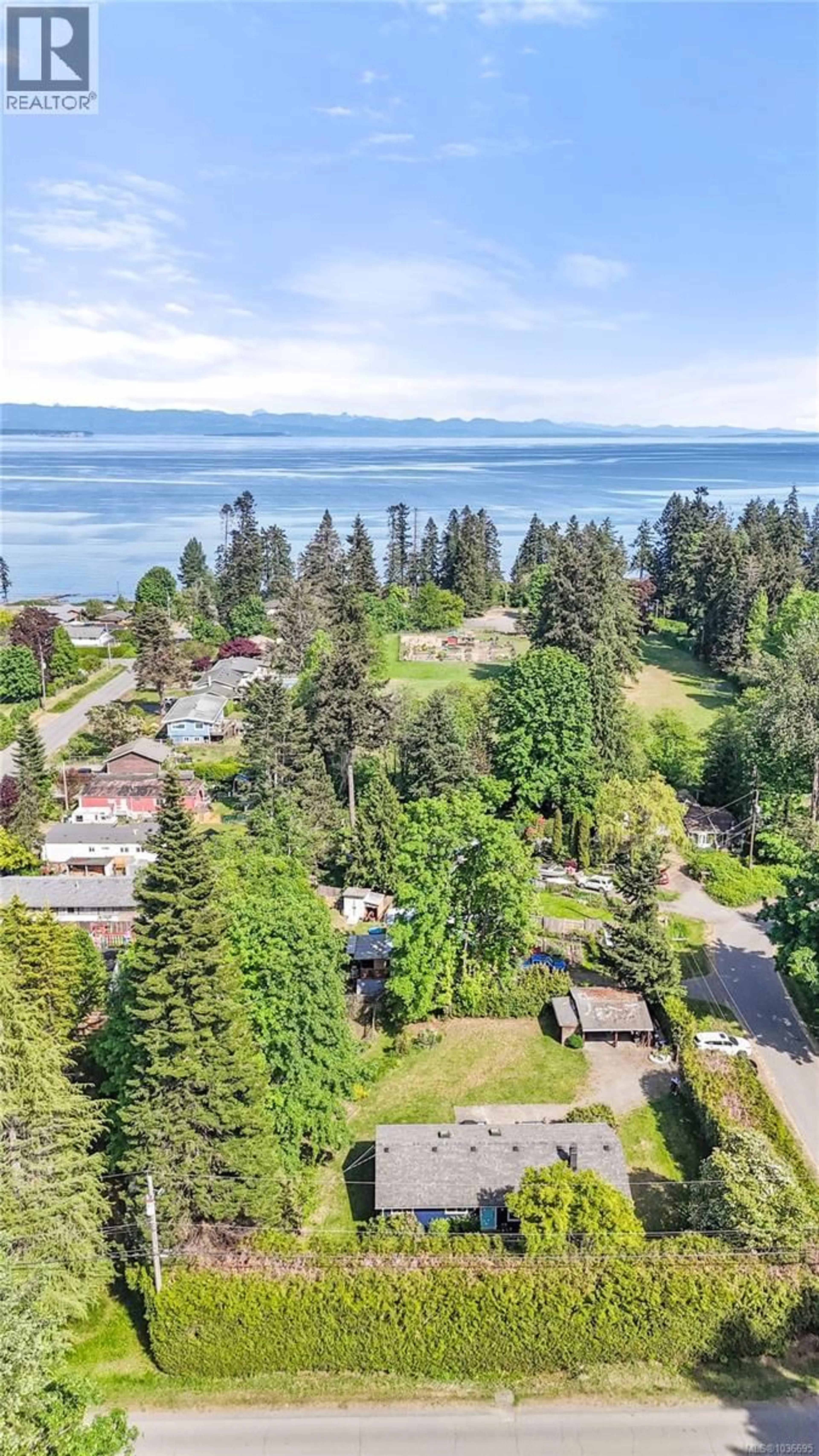A pic from outside/outdoor area/front of a property/back of a property/a pic from drone, water/lake/river/ocean view for 3988 CRAIG ROAD, Campbell River British Columbia V9H1G8