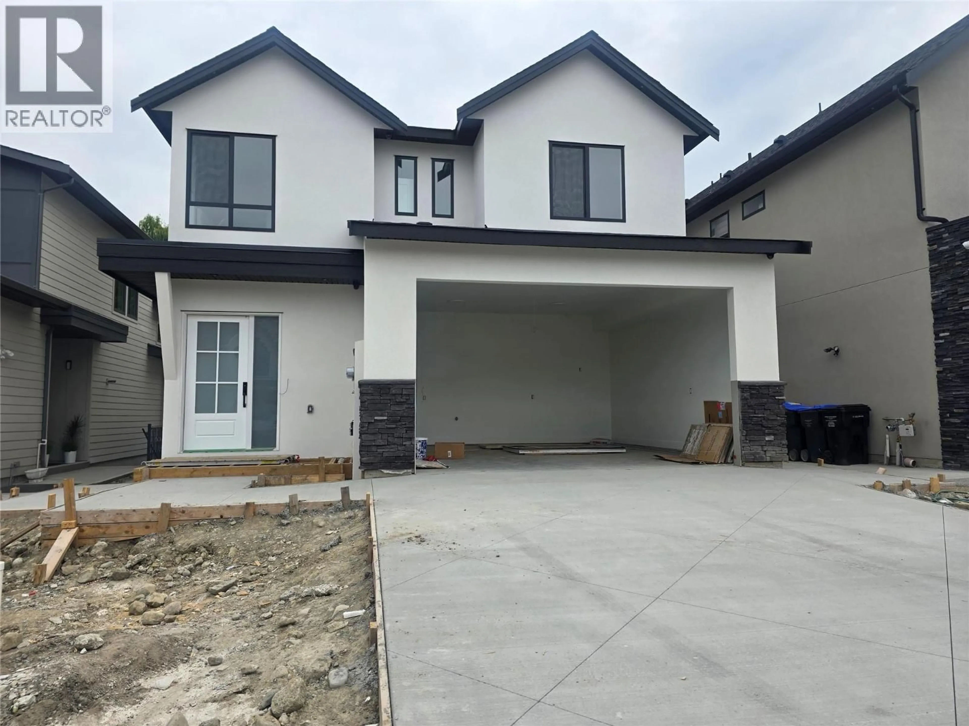 Unknown for 996 BULL CRESCENT, Kelowna British Columbia V1W0B6