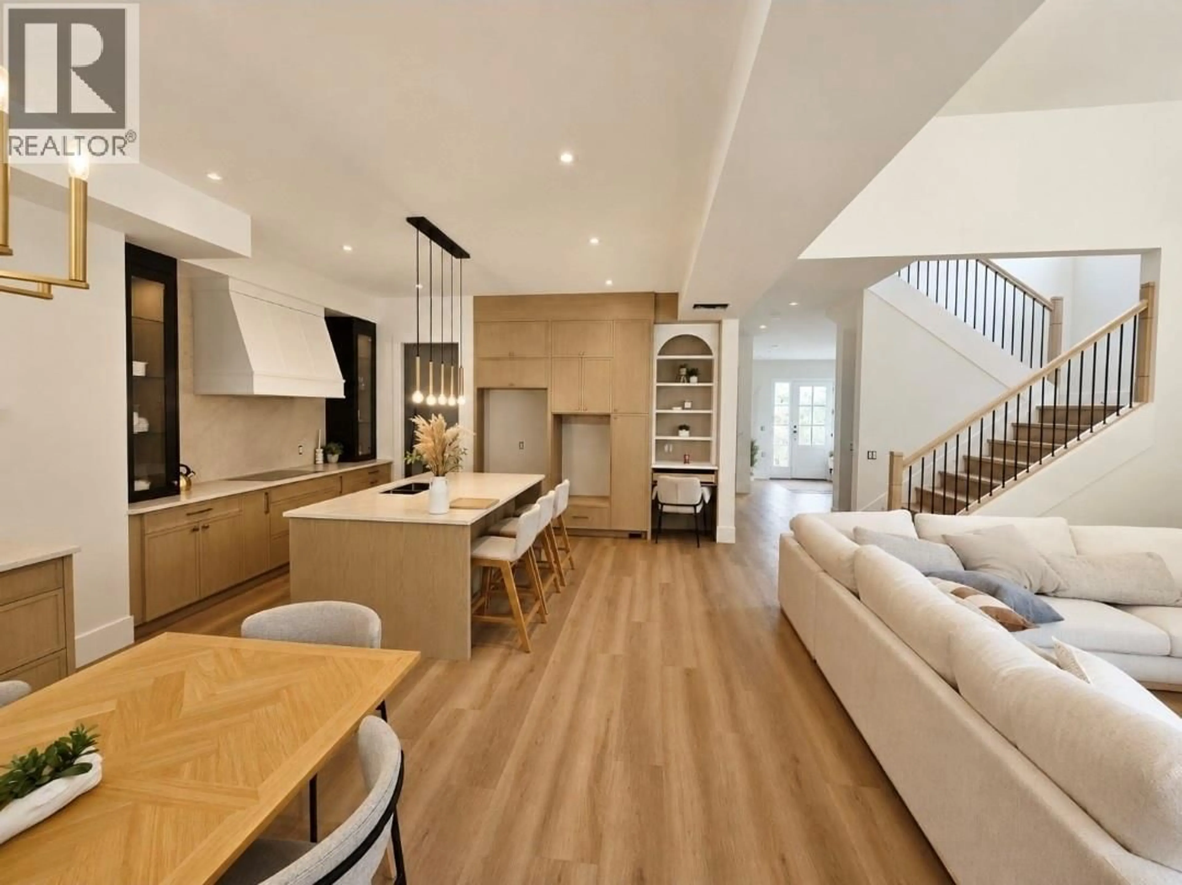 Open concept kitchen, unknown for 996 BULL CRESCENT, Kelowna British Columbia V1W0B6