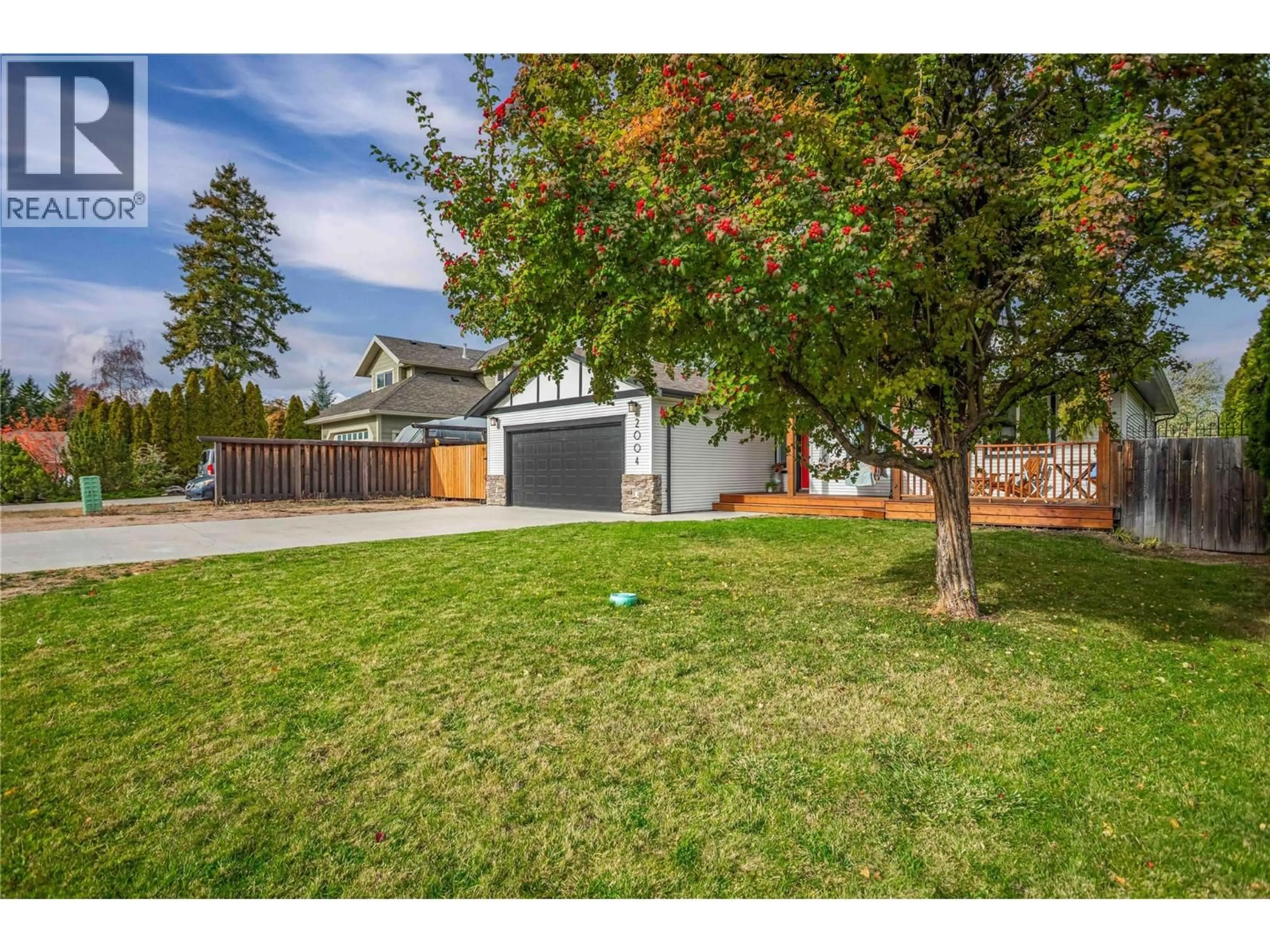 A pic from outside/outdoor area/front of a property/back of a property/a pic from drone, street for 2004 BERNAU COURT, Lake Country British Columbia V4V2M6