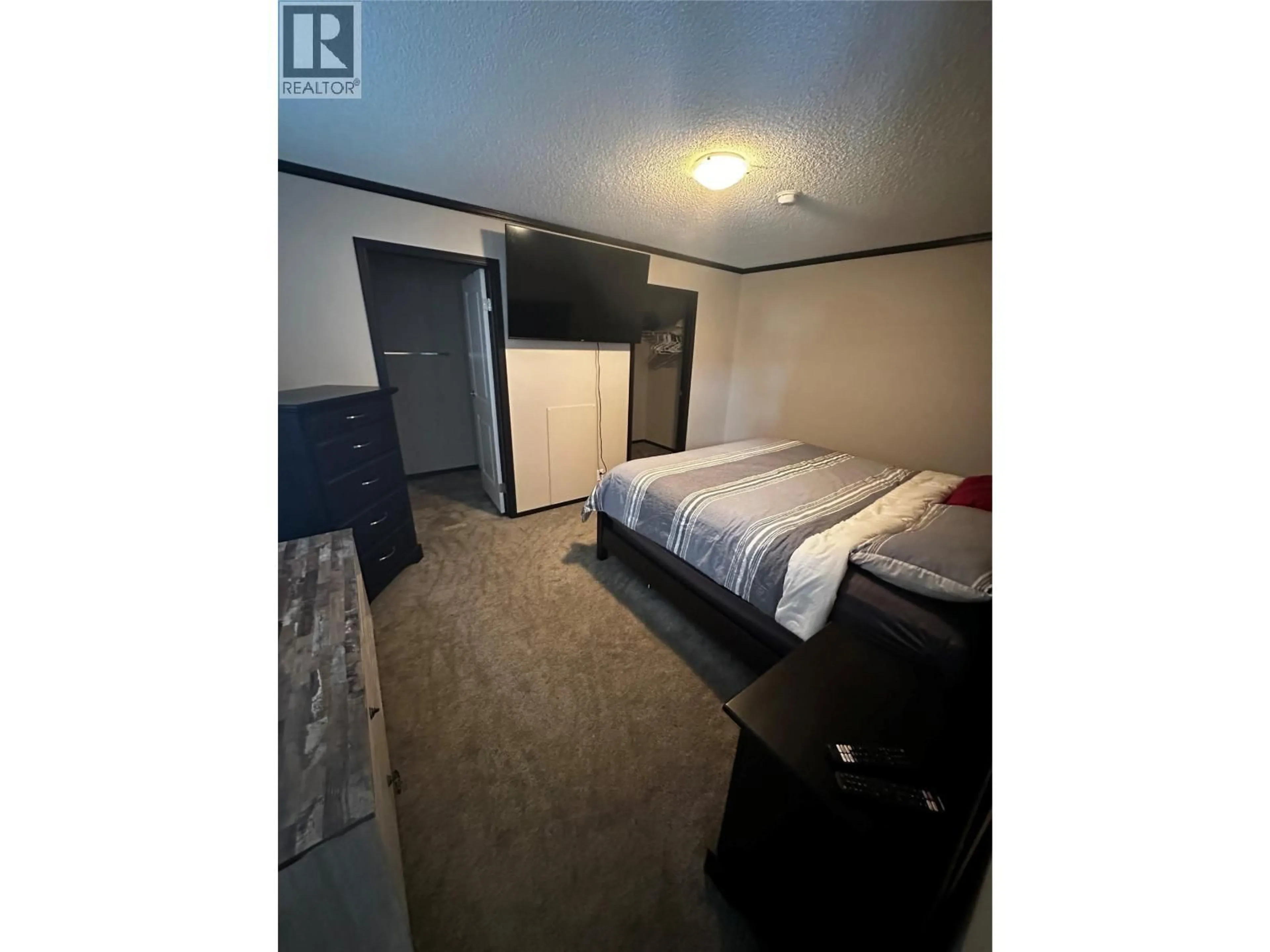 A pic of a room for 5207 43 STREET, Chetwynd British Columbia V0C1J0