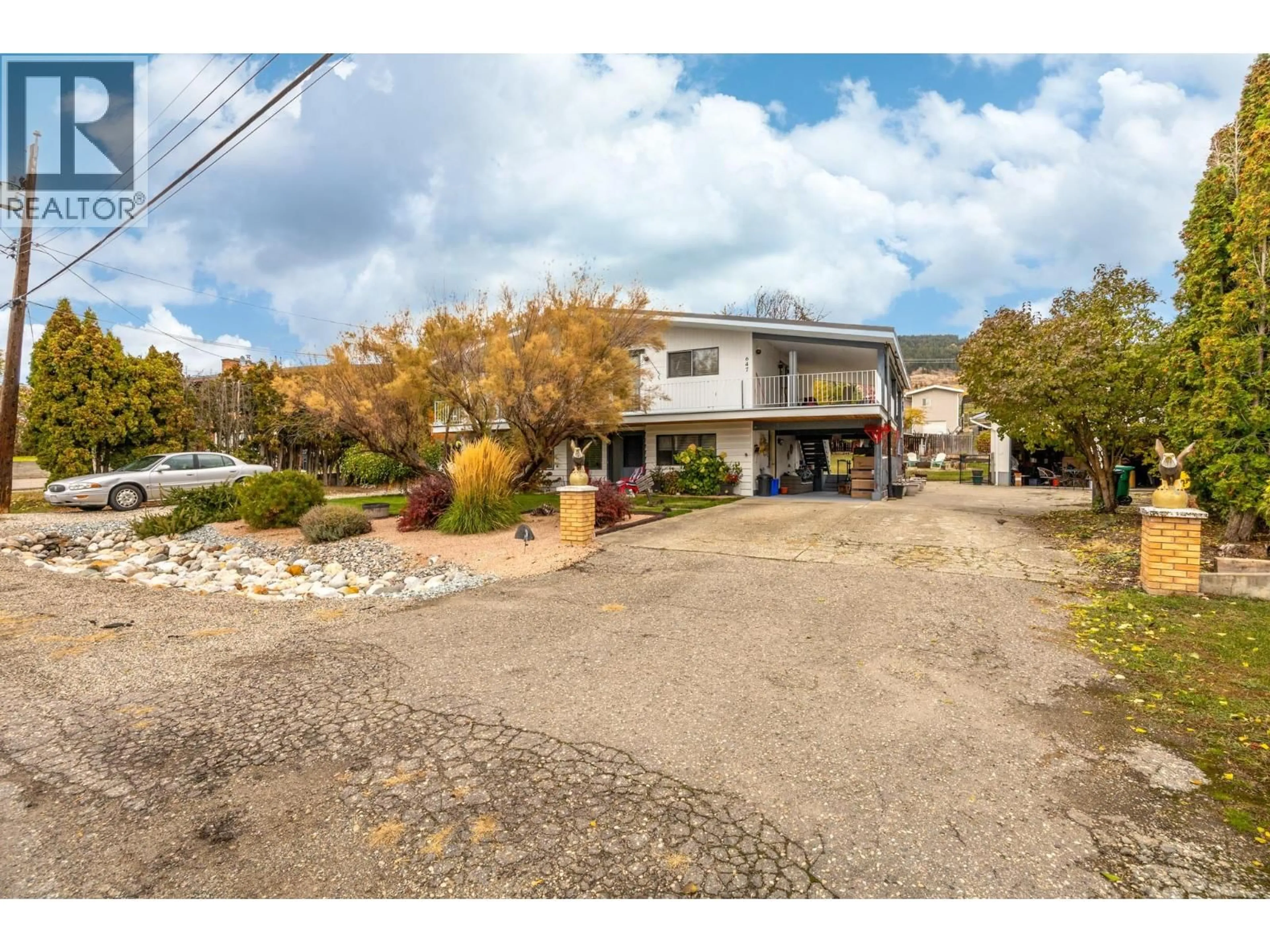 A pic from outside/outdoor area/front of a property/back of a property/a pic from drone, unknown for 647 DOWNIE ROAD, Vernon British Columbia V1B3A9