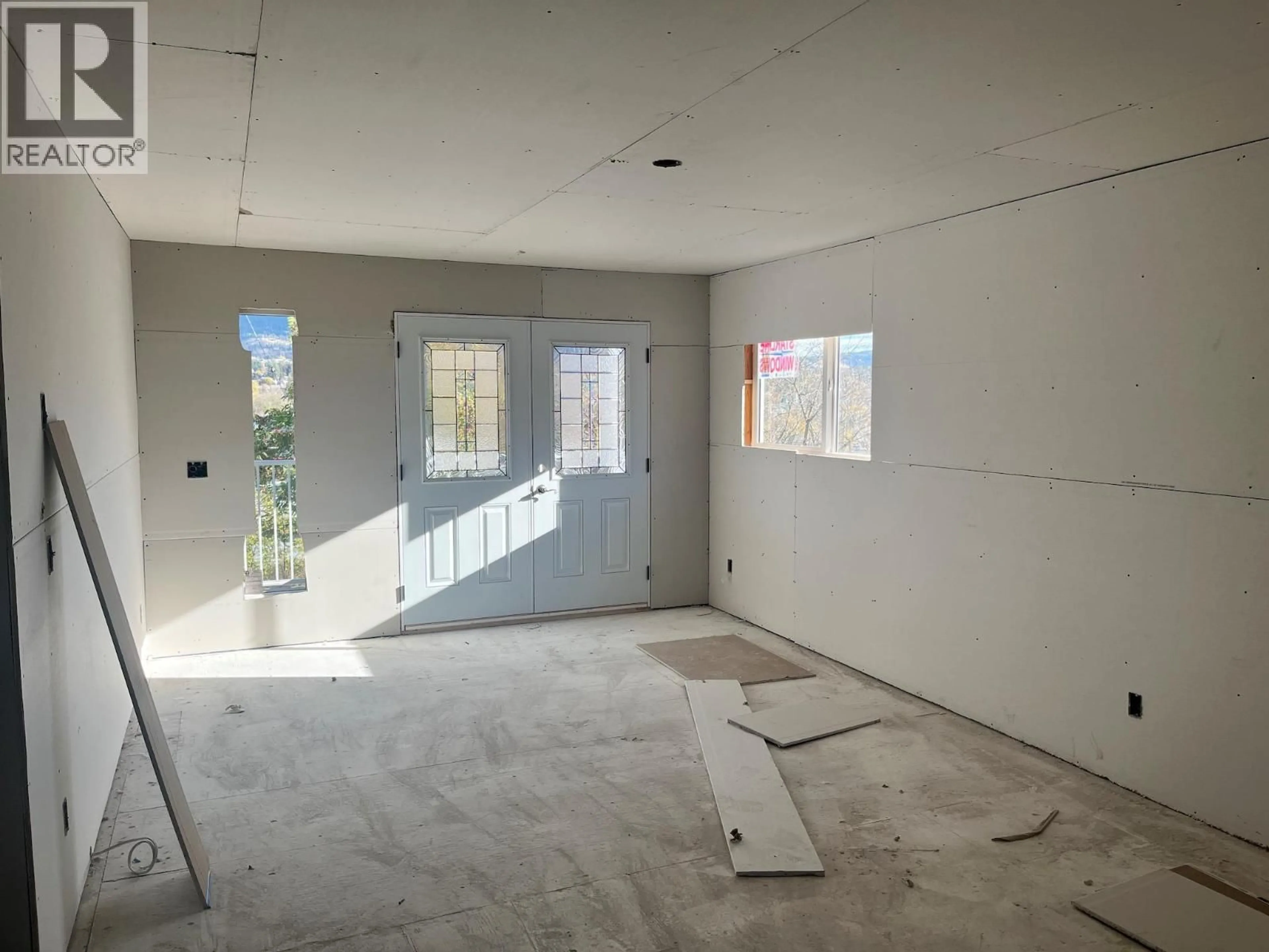 A pic of a room for 208 - 4004 34 STREET, Vernon British Columbia V1T5Y2