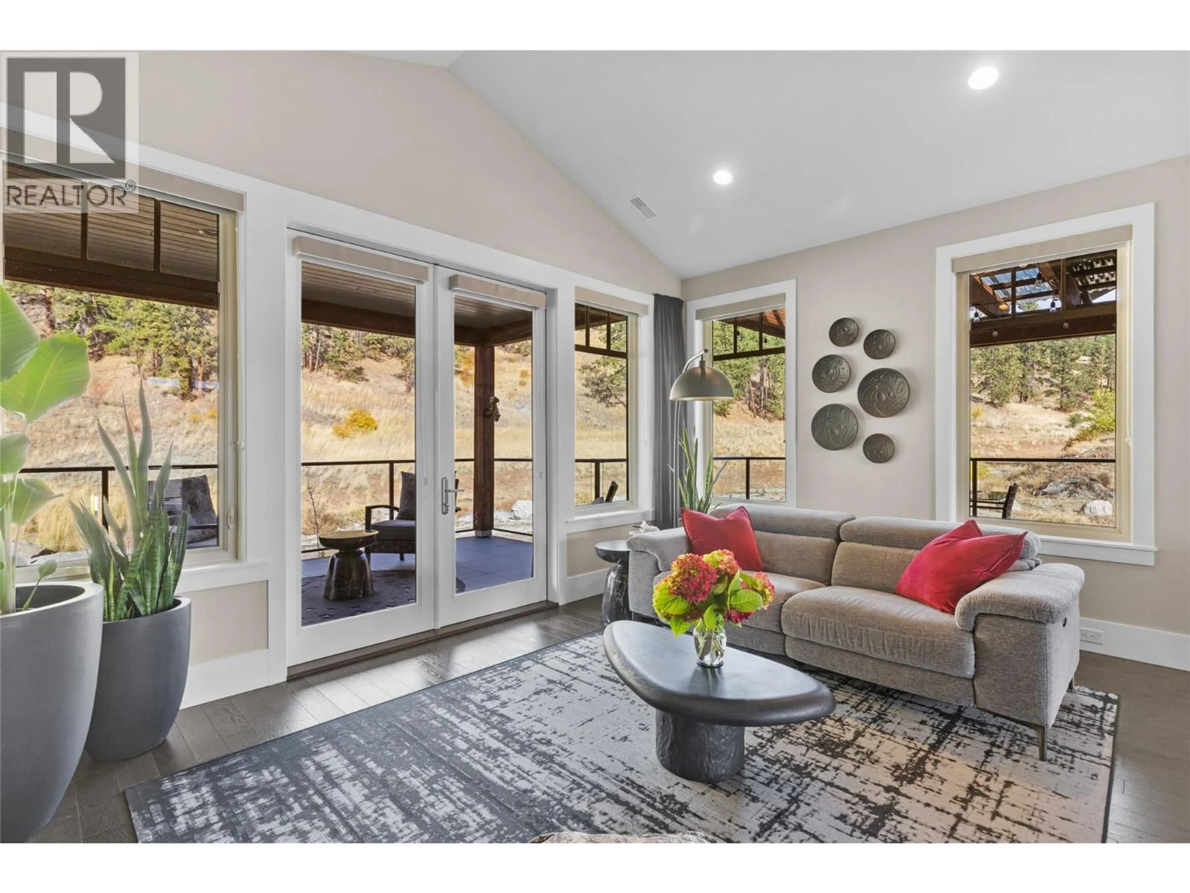 Living room with furniture, unknown for 221 - 4000 REDSTONE CRESCENT, Peachland British Columbia V0H1X5