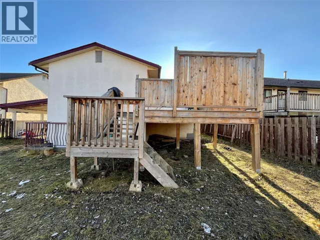 128 PEACE RIVER CRESCENT, Tumbler Ridge 3