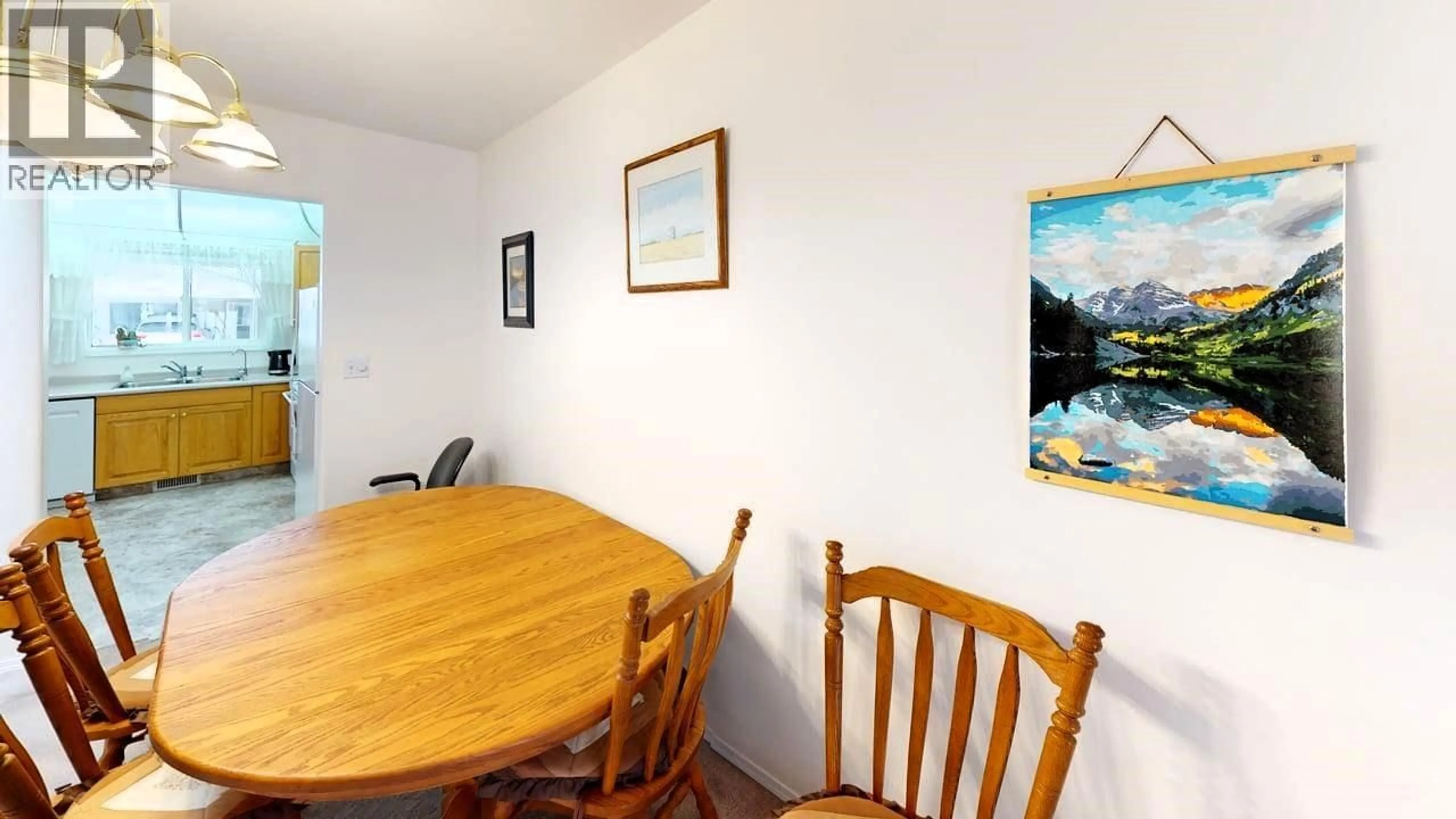 Dining room, wood/laminate floor for 59 - 2210 COLUMBIA AVENUE, Castlegar British Columbia V1N2X1