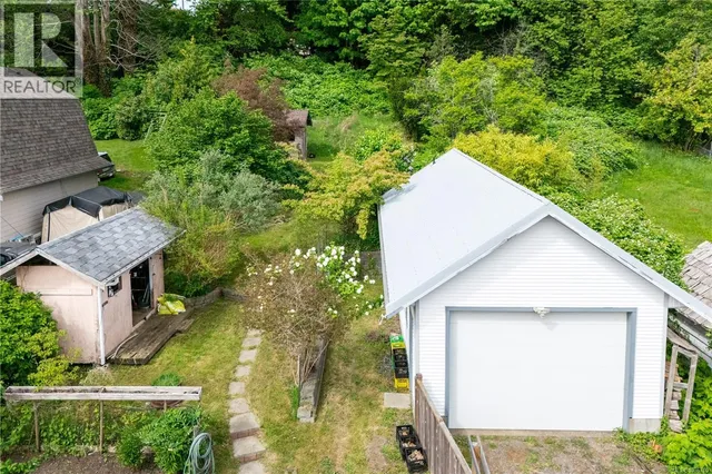 566 THULIN STREET, Campbell River 3