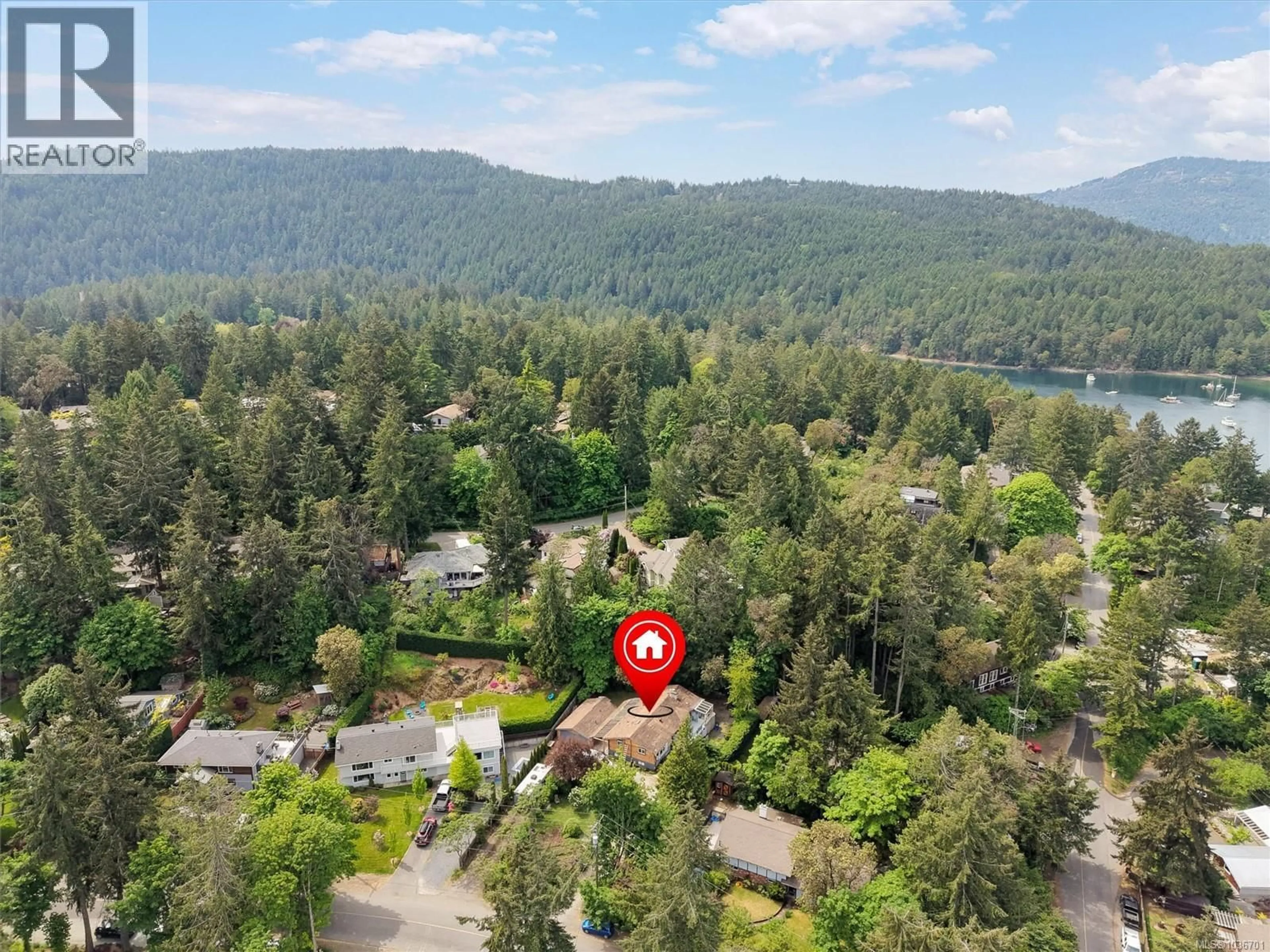 A pic from outside/outdoor area/front of a property/back of a property/a pic from drone, forest/trees view for 6898 WOODWARD DRIVE, Central Saanich British Columbia V8M1A9