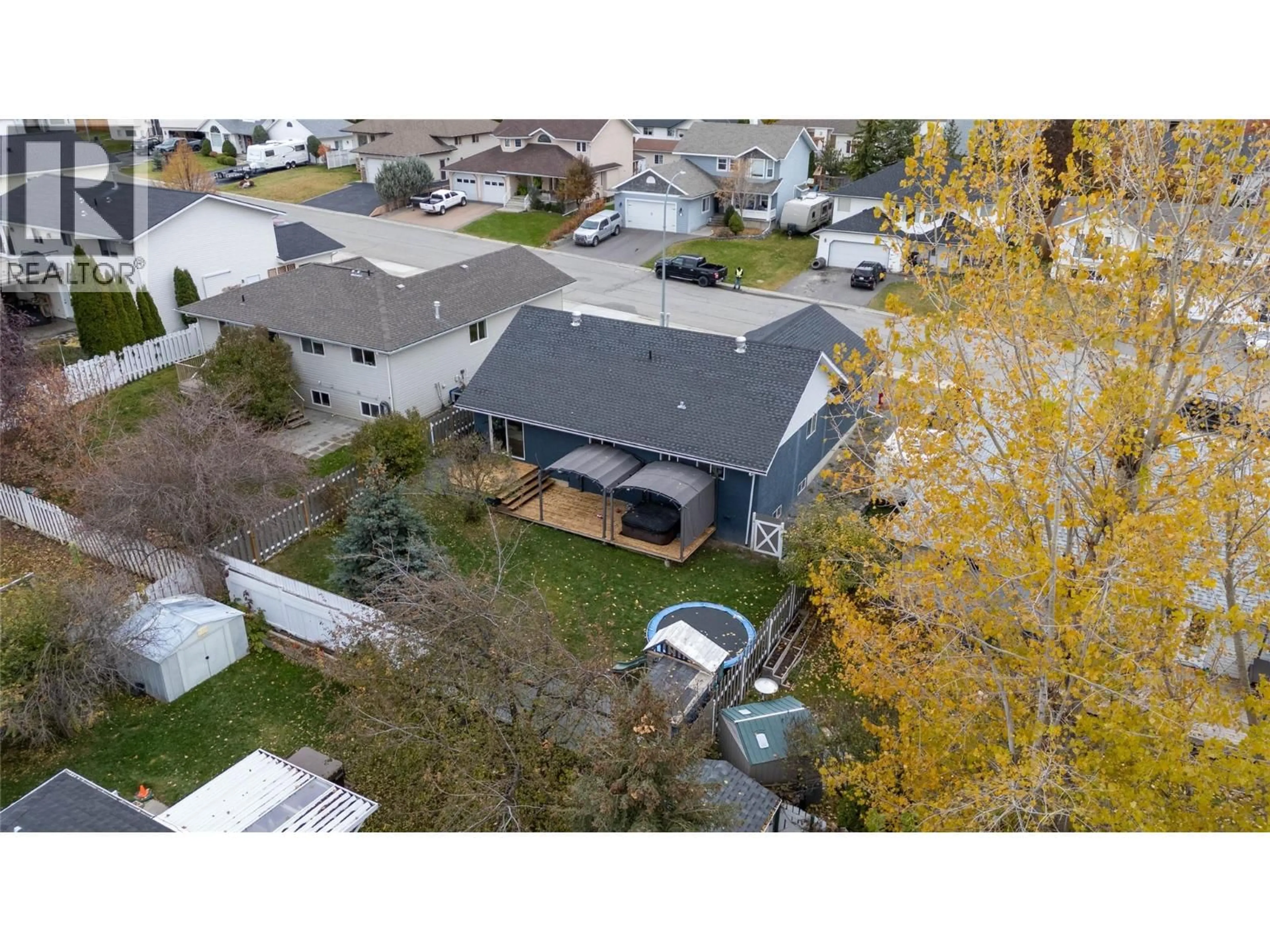 A pic from outside/outdoor area/front of a property/back of a property/a pic from drone, street for 1412 20A STREET SOUTH STREET, Cranbrook British Columbia V1C6L7
