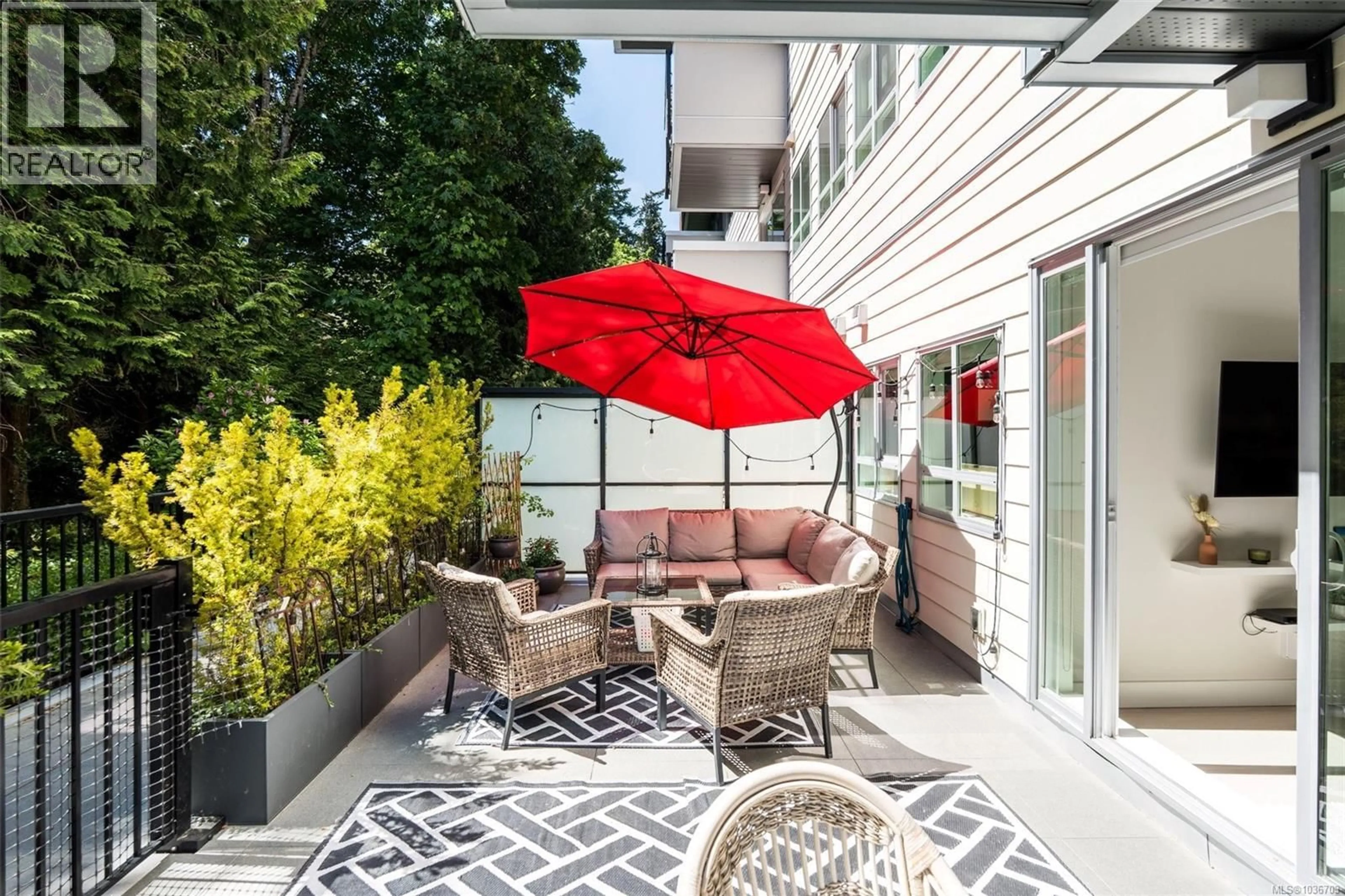 Patio, street for 201 - 1450 GLENTANA ROAD, View Royal British Columbia V9A2P8