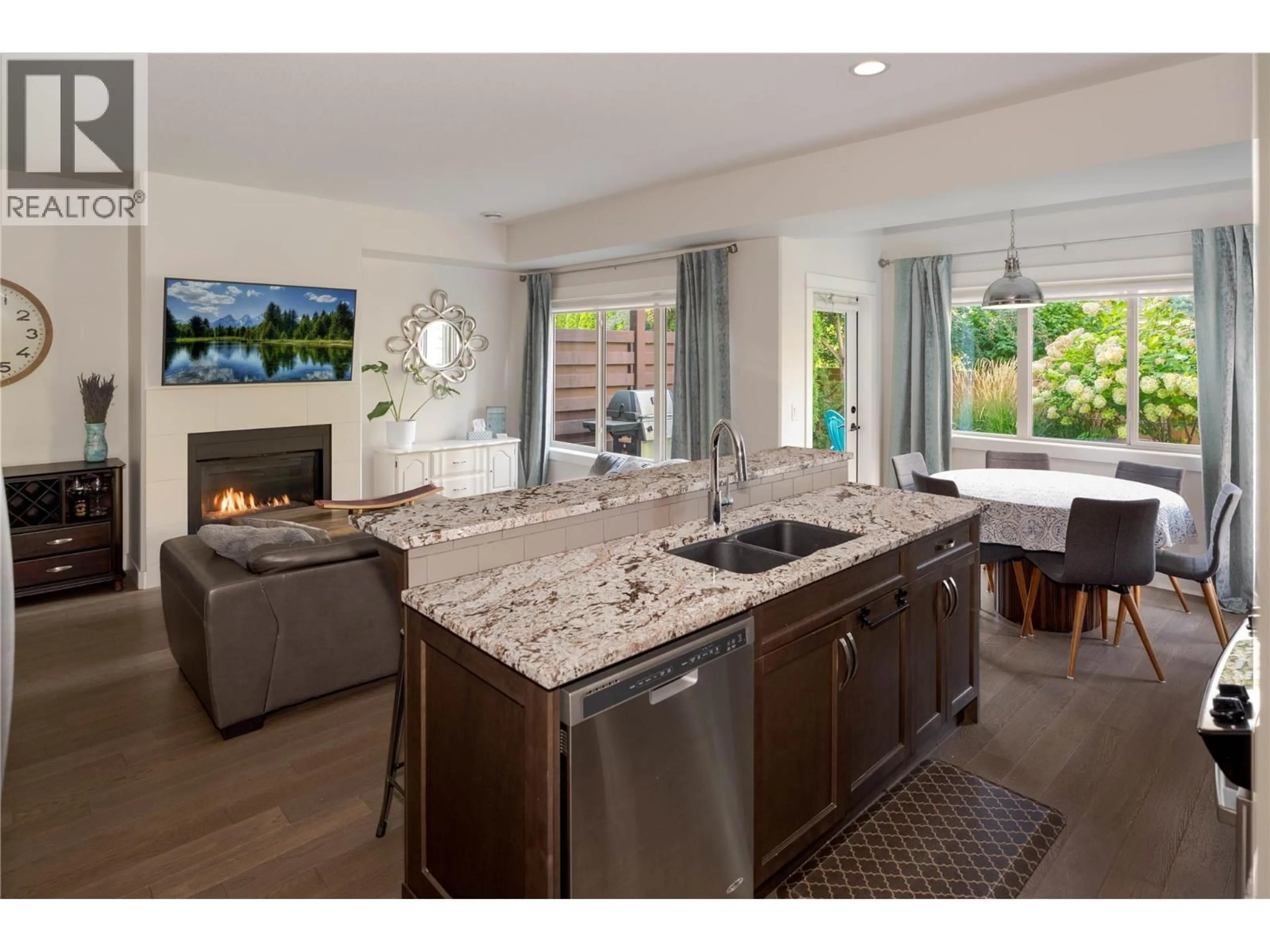 Open concept kitchen, ceramic/tile floor for 703 - 3350 WOODSDALE ROAD, Lake Country British Columbia V4V2R7