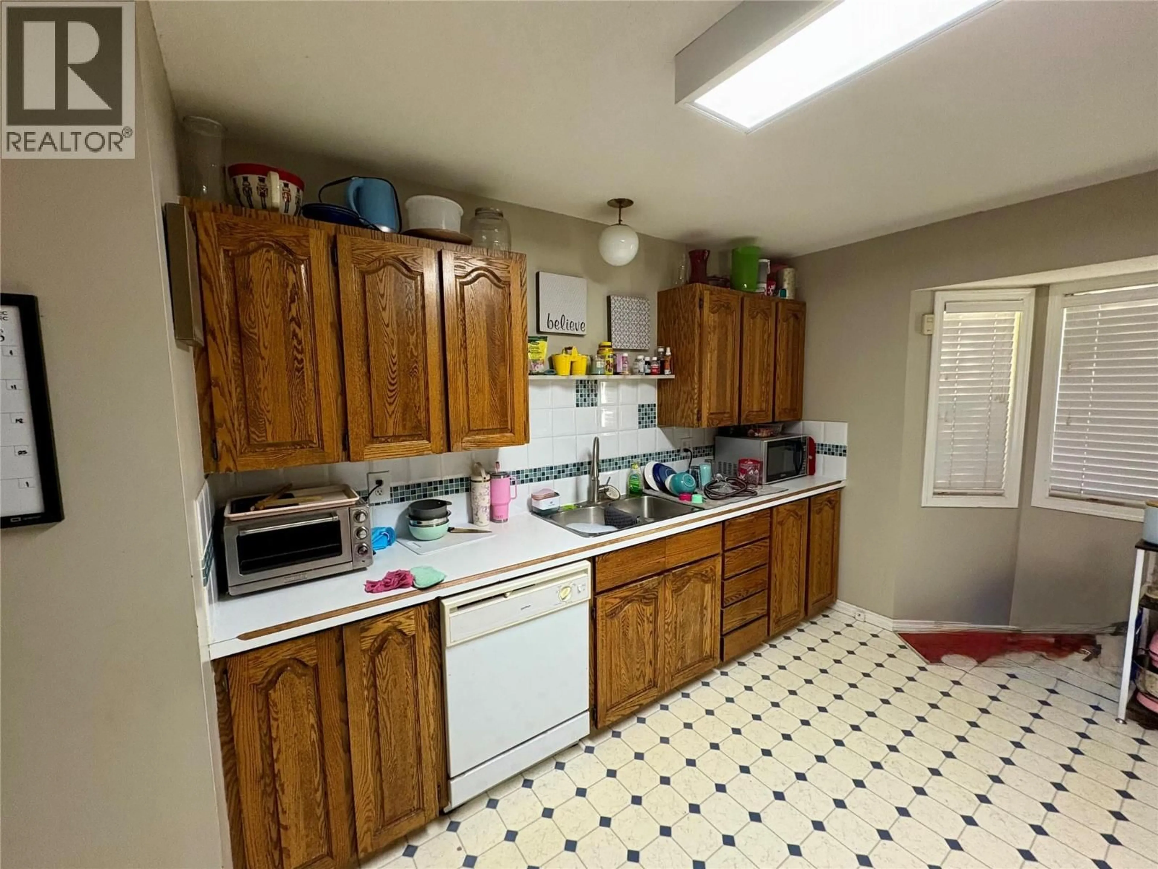 Standard kitchen, unknown for 5620 ALLENBY CRESCENT, Vernon British Columbia V1T8P8
