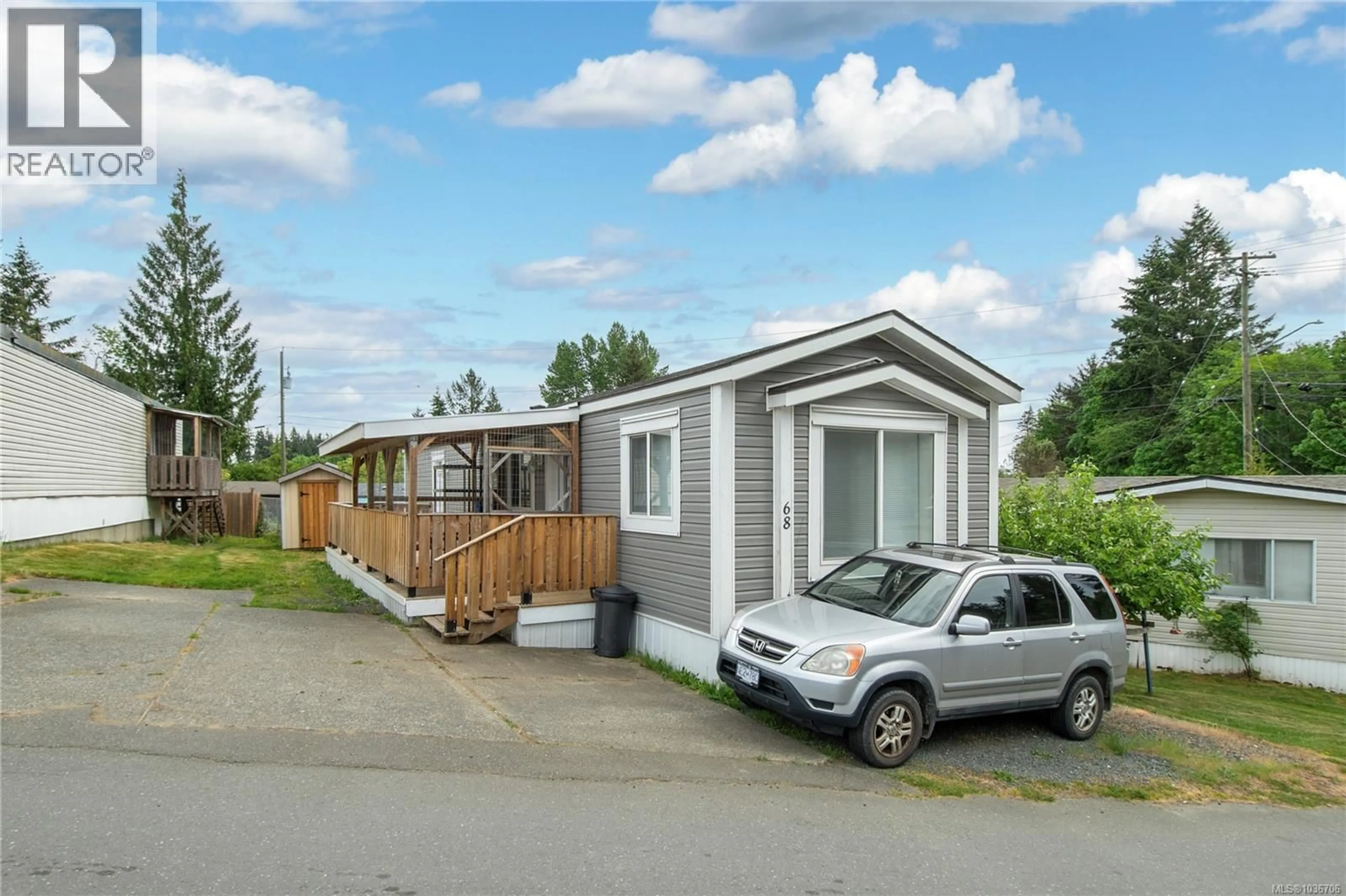 Home with vinyl exterior material, street for 68 - 2520 QUINSAM ROAD, Campbell River British Columbia V9W4N4