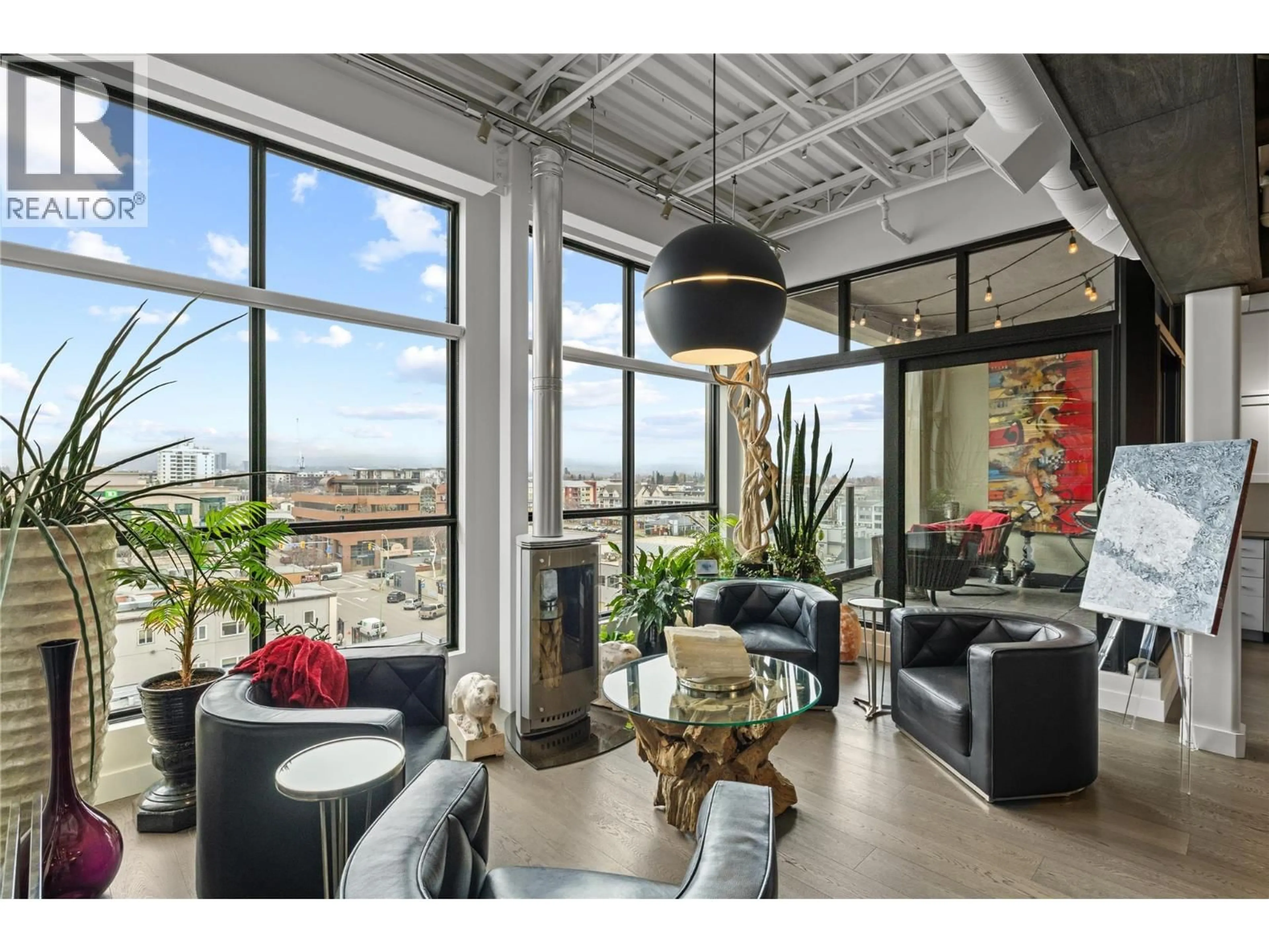 Unknown for 605 - 1630 PANDOSY STREET, Kelowna British Columbia V1Y1P7