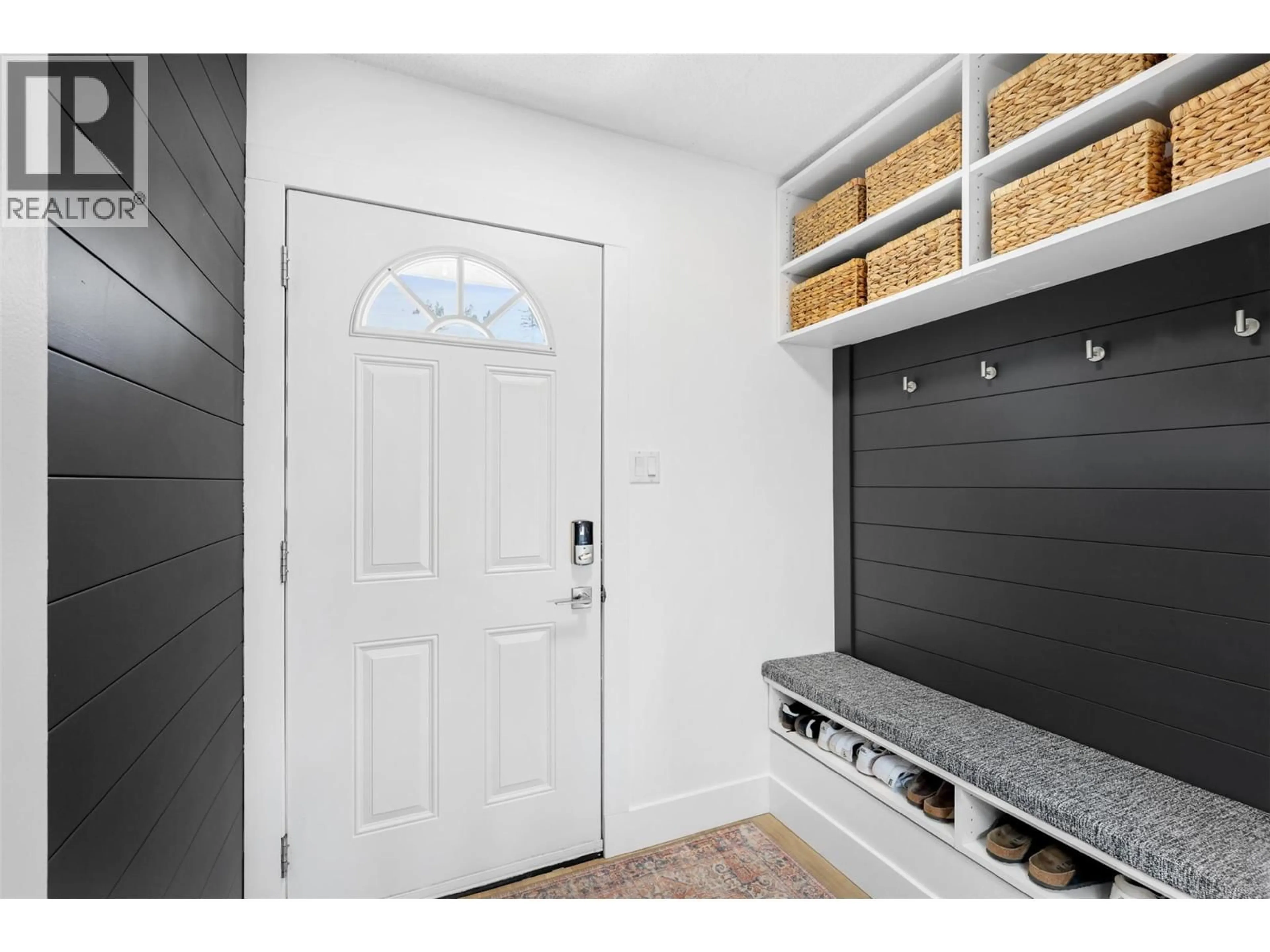 Indoor entryway for 57 - 1750 SUMMIT DRIVE, Kamloops British Columbia V2E1Y1