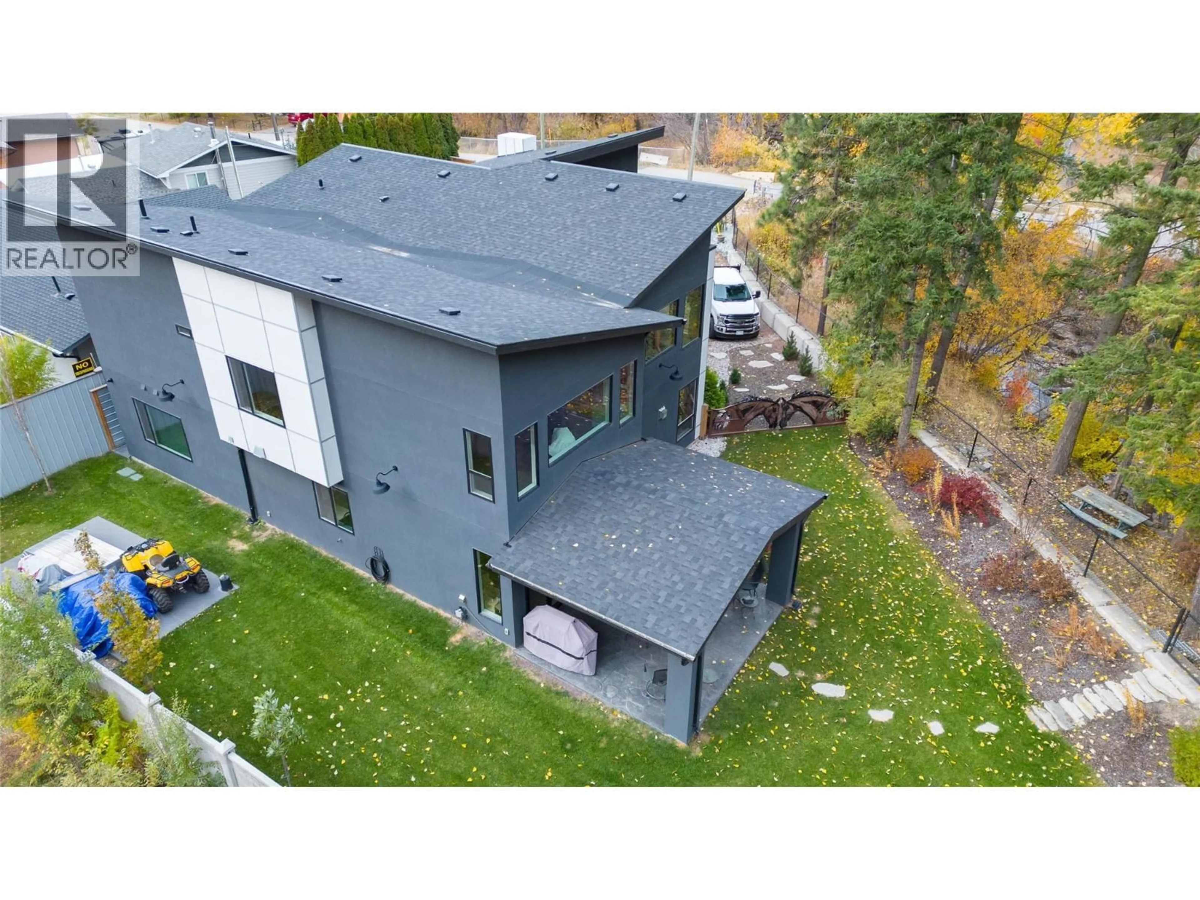 A pic from outside/outdoor area/front of a property/back of a property/a pic from drone, unknown for 1015 PAQUETTE ROAD, Chase British Columbia V0E1M1