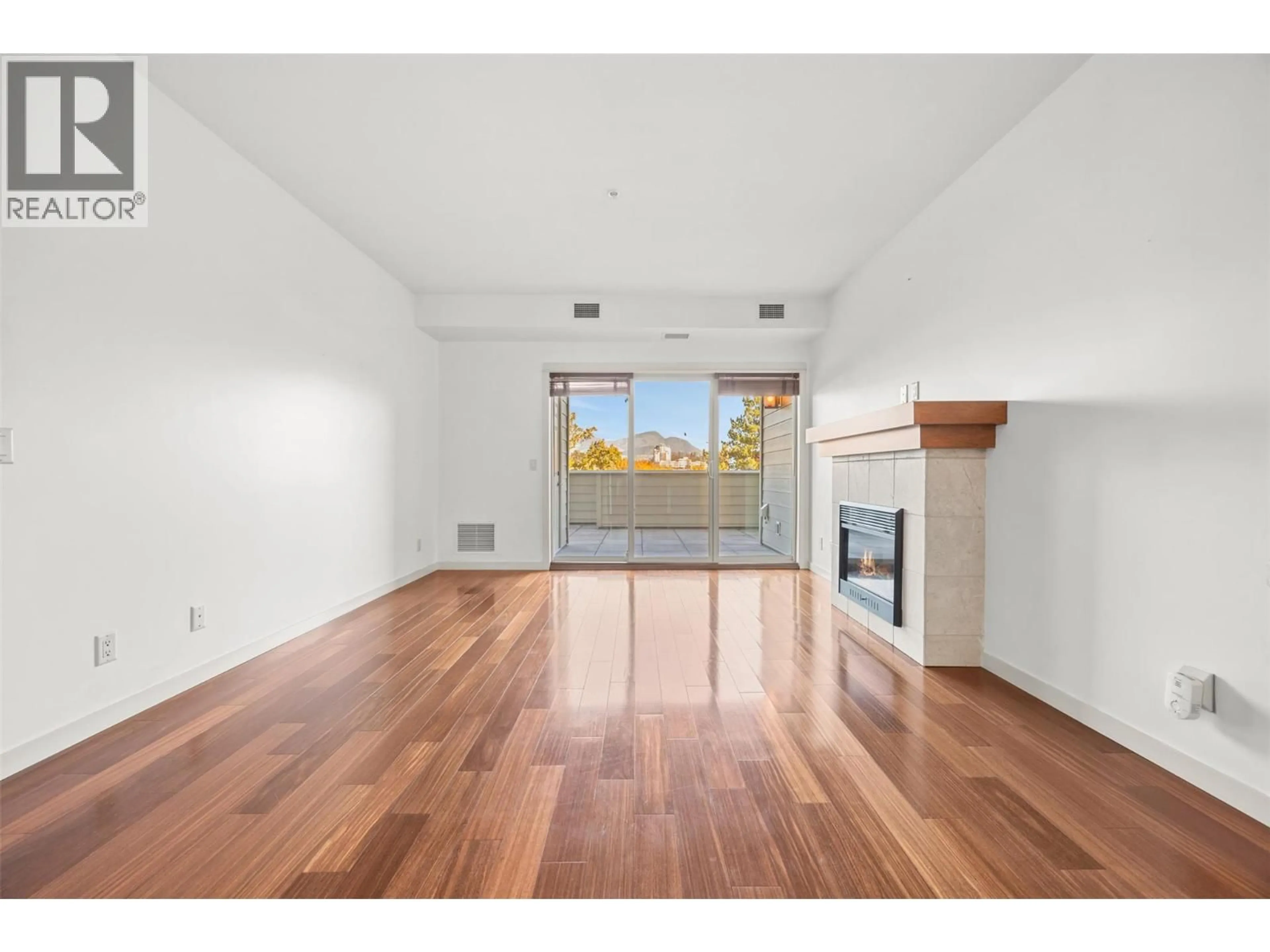 Unknown for 202 - 2142 VASILE ROAD, Kelowna British Columbia V1Y6H5