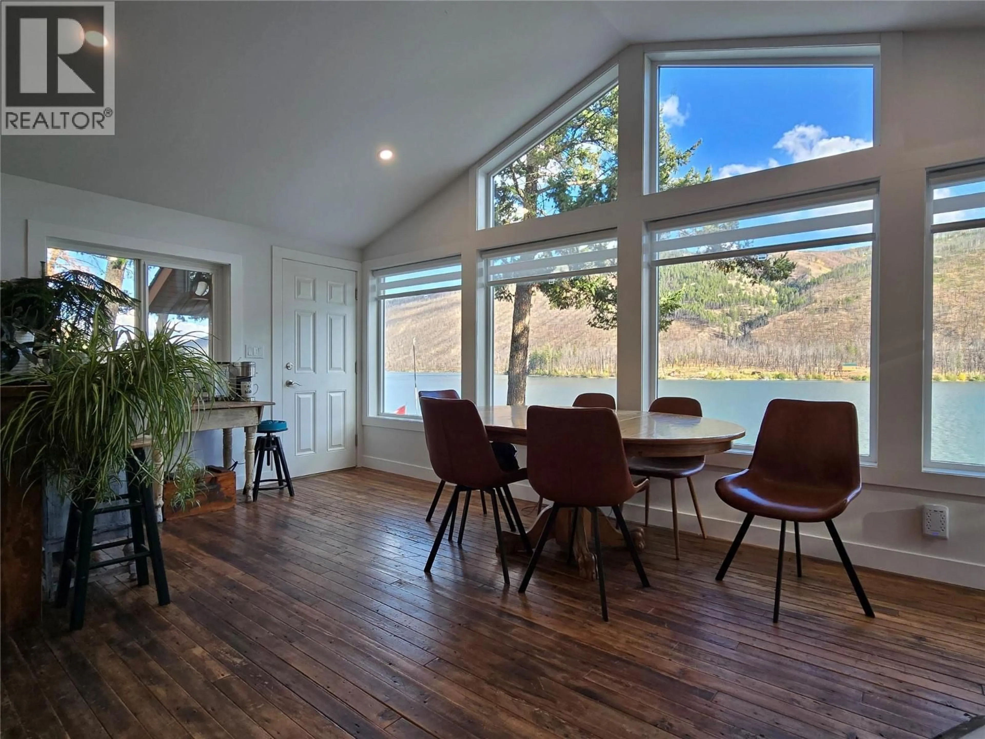 Dining room, wood/laminate floor for 2438 LOON LAKE ROAD, Loon Lake British Columbia V0K1H1