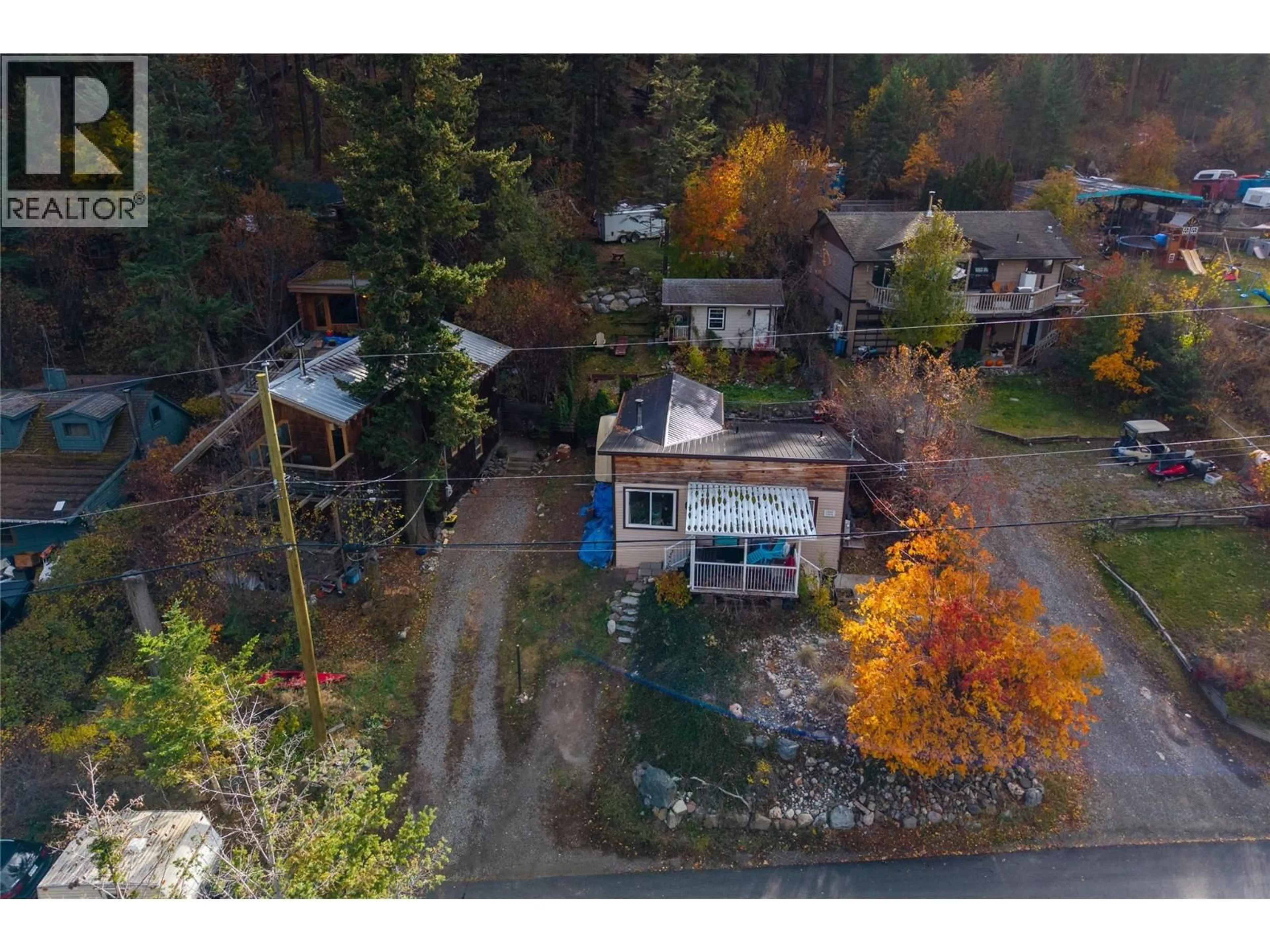 A pic from outside/outdoor area/front of a property/back of a property/a pic from drone, unknown for 1800 PAUL LAKE ROAD, Kamloops British Columbia V2H1N8