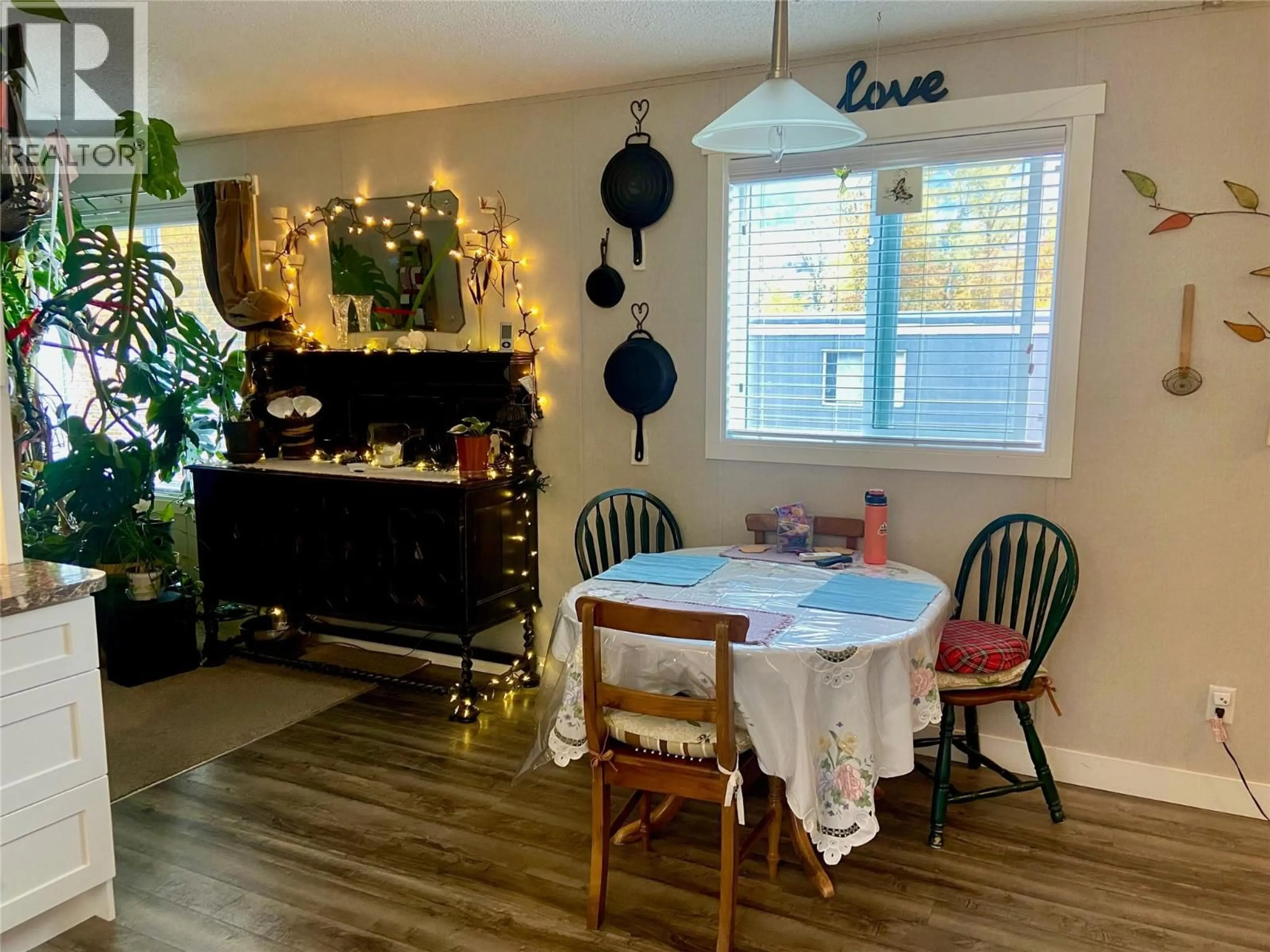 Dining room, unknown for 2 - 1034 HIGHWAY 3B OTHER, Montrose British Columbia V0G1P0