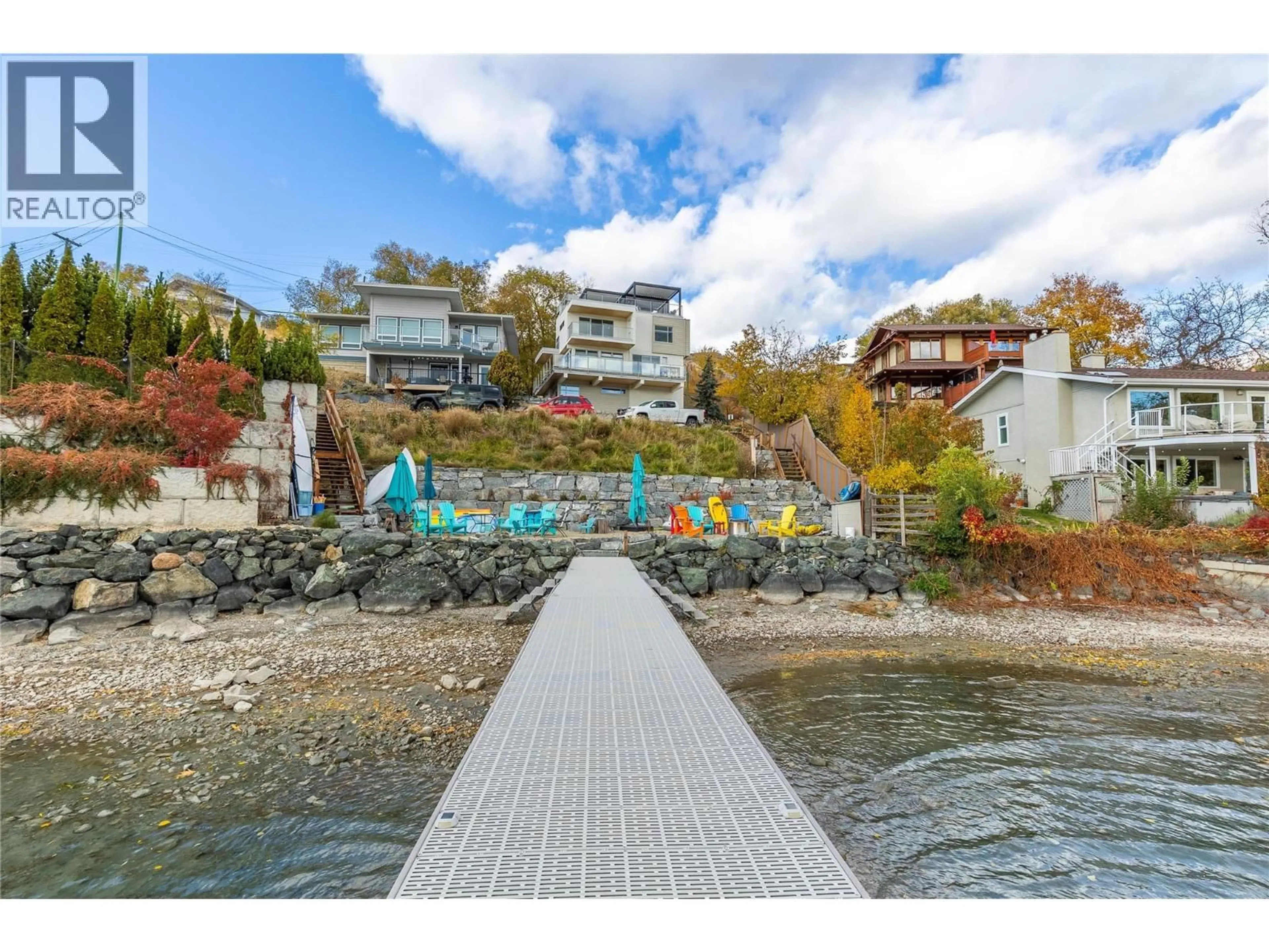 Stairs for 7305 OLD STAMP MILL ROAD, Vernon British Columbia V1H1N2