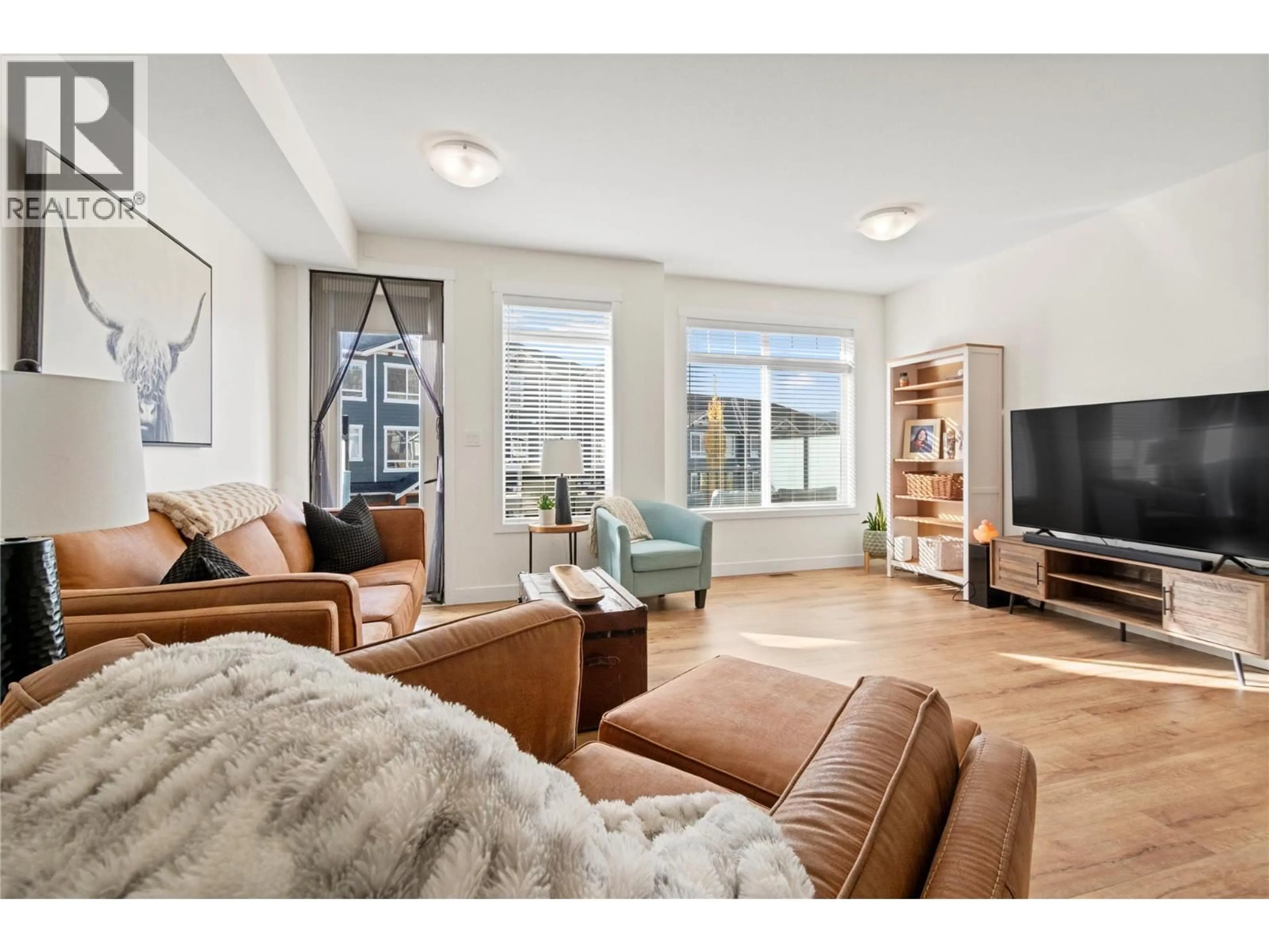 Living room with furniture, unknown for 139 - 1115 HOLDEN ROAD, Penticton British Columbia V2A0B7