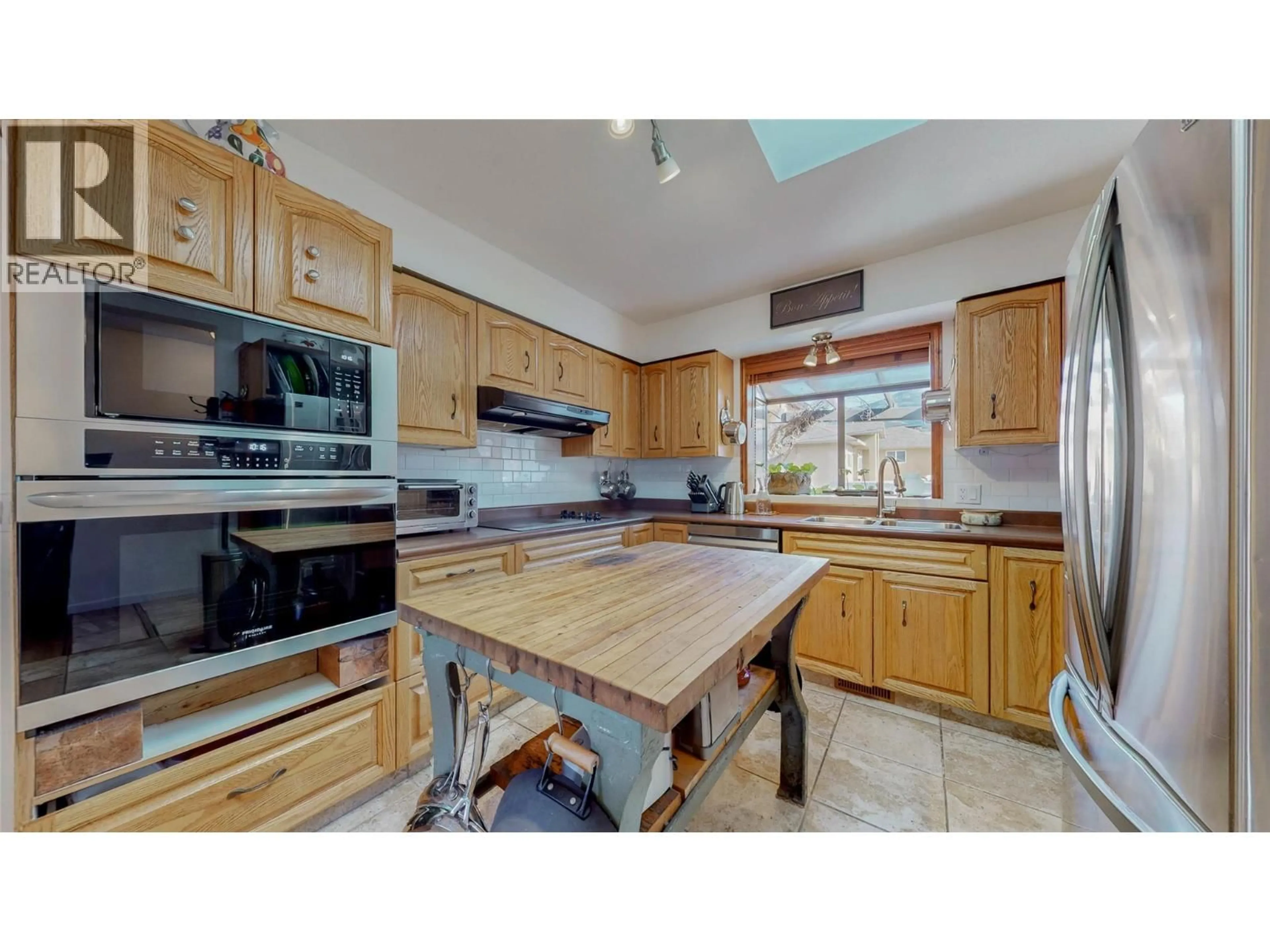 Standard kitchen, unknown for 6940 MOUNTAINVIEW DRIVE, Oliver British Columbia V0H1T0