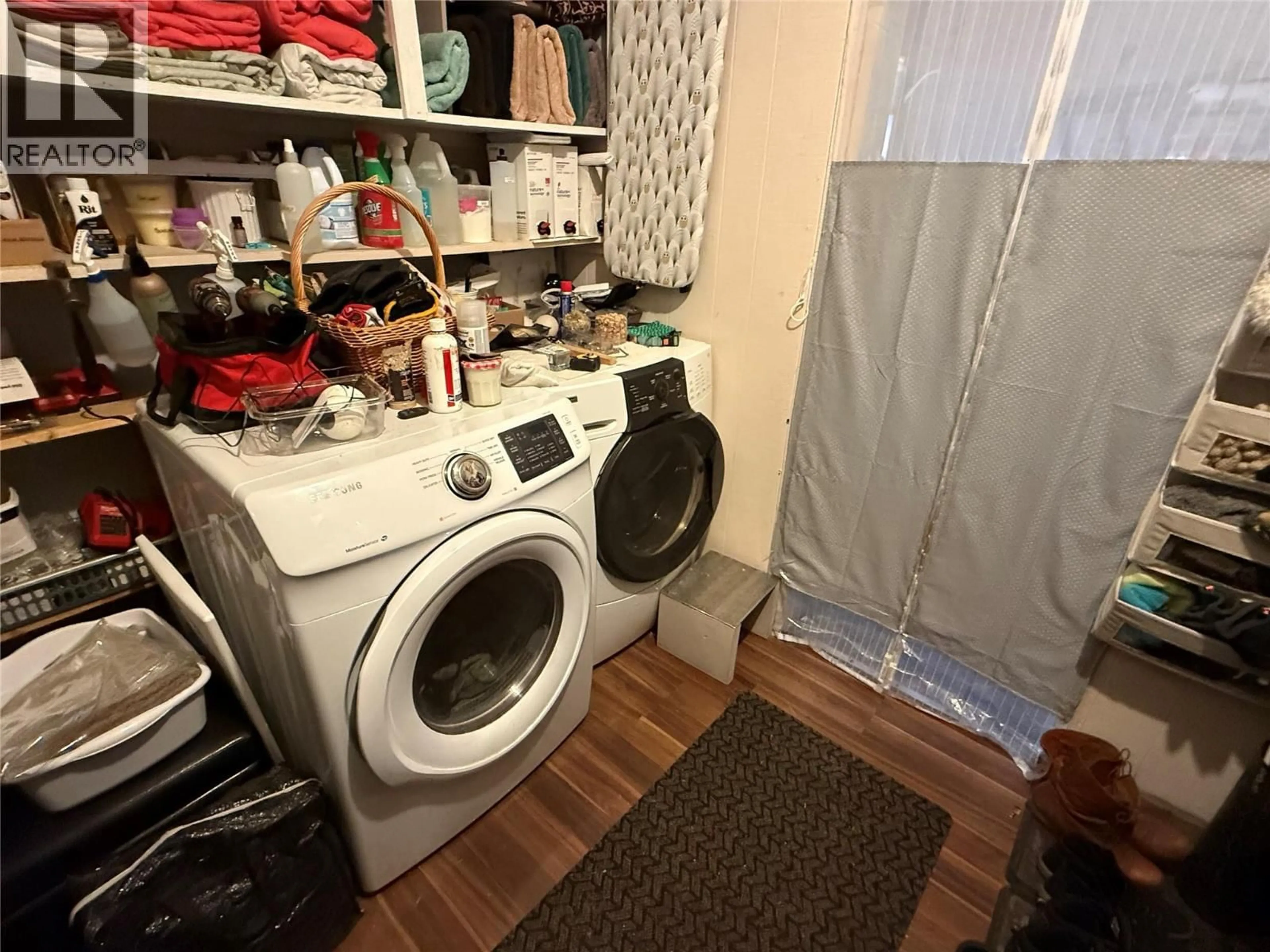 Laundry room for 5015 ERIE-ROSS SPUR ROAD, Salmo British Columbia V0G1L1