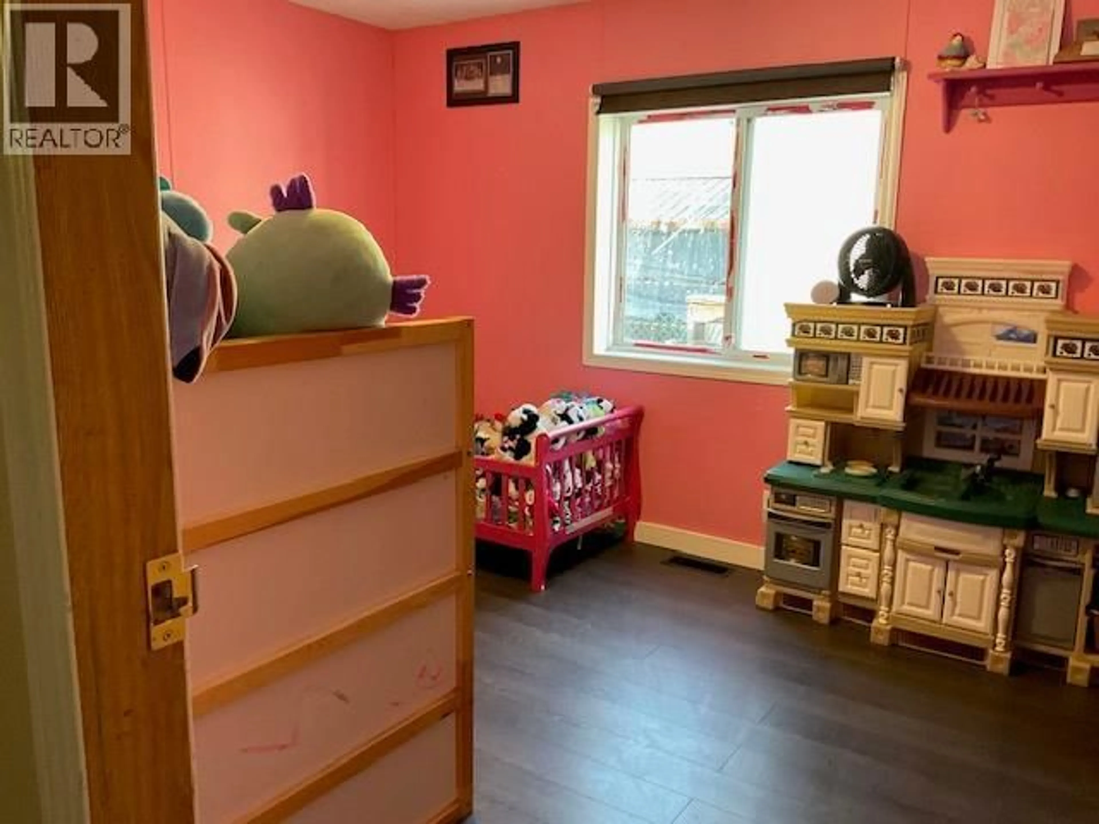 A pic of a room for 3 - 2011 HIGHWAY 3 OTHER, Hosmer British Columbia V0B1M5