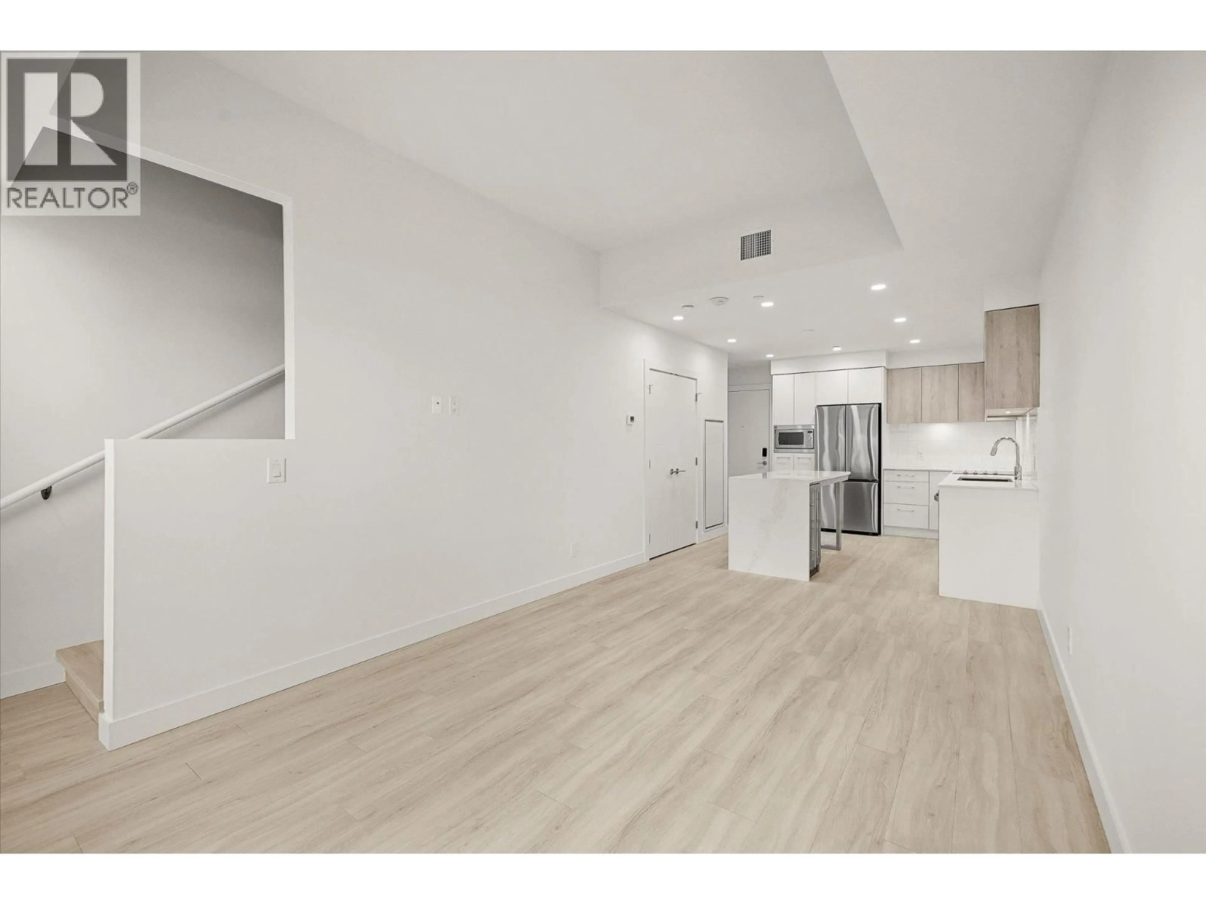 Unknown for 108 - 3699 CAPOZZI ROAD, Kelowna British Columbia V1W0G3