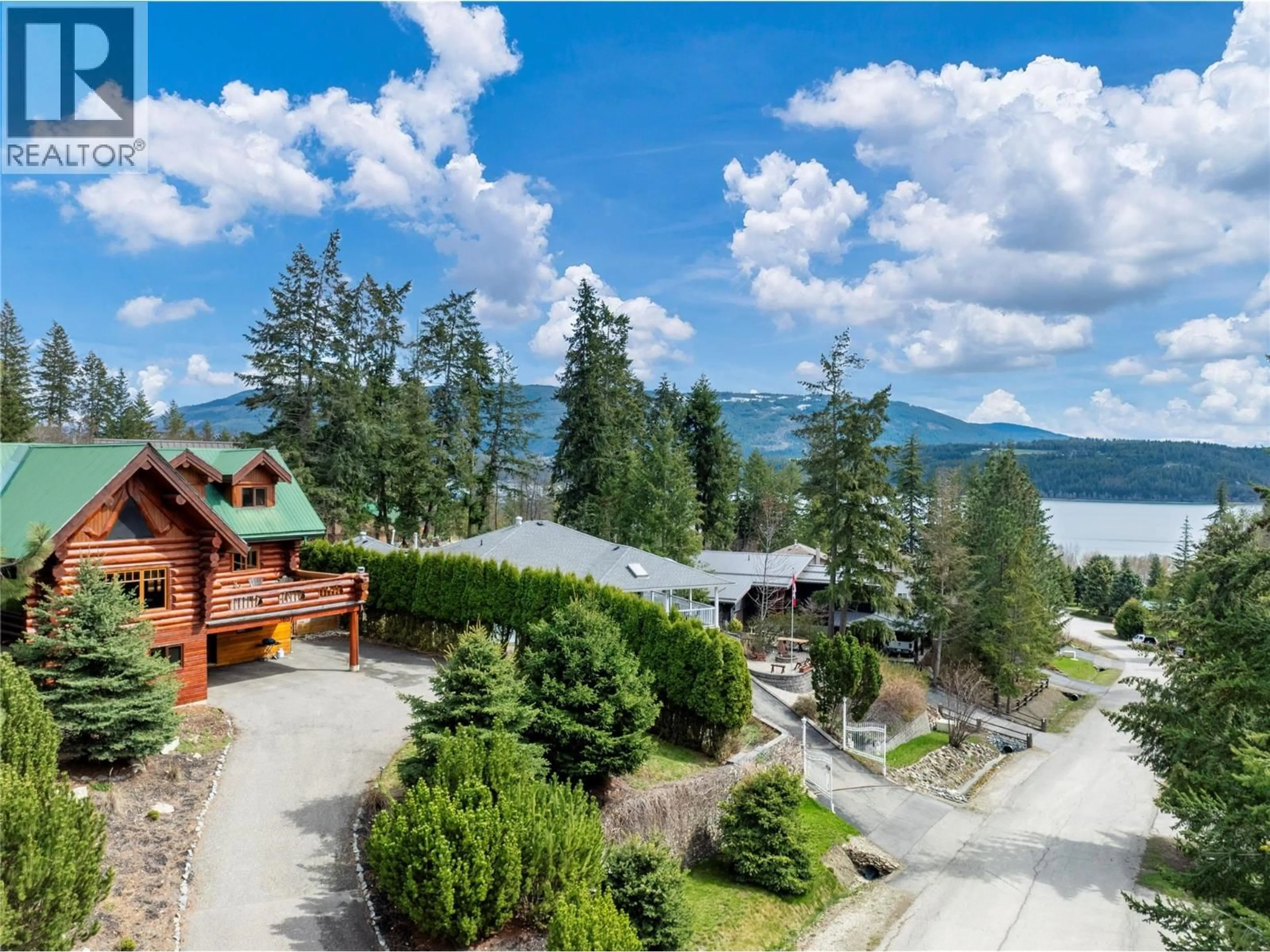 A pic from outside/outdoor area/front of a property/back of a property/a pic from drone, water/lake/river/ocean view for 3667 BRAELYN ROAD, Tappen British Columbia V0E2X1