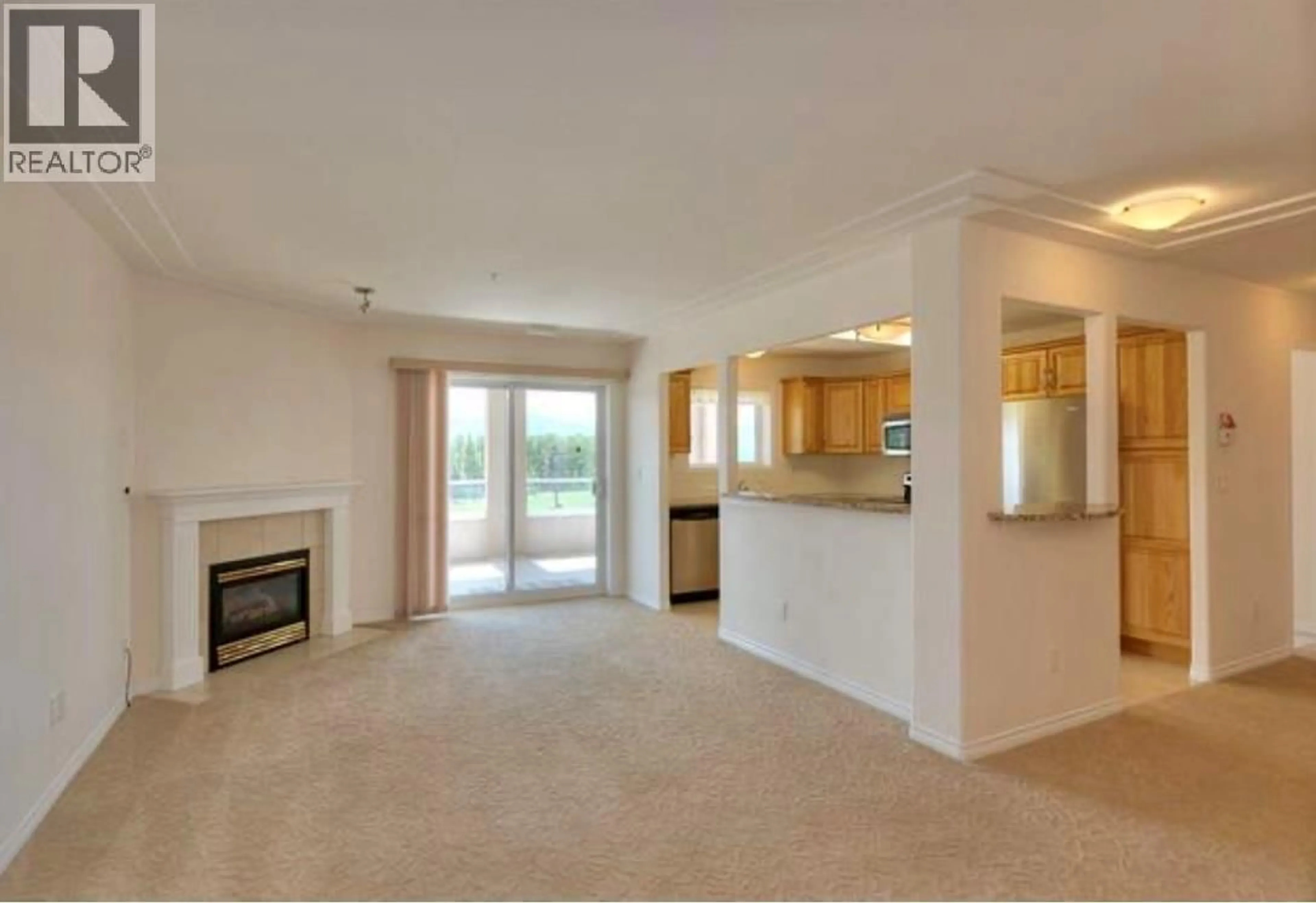 Living room with furniture, unknown for 604 - 1967 UNDERHILL STREET, Kelowna British Columbia V1X8C9