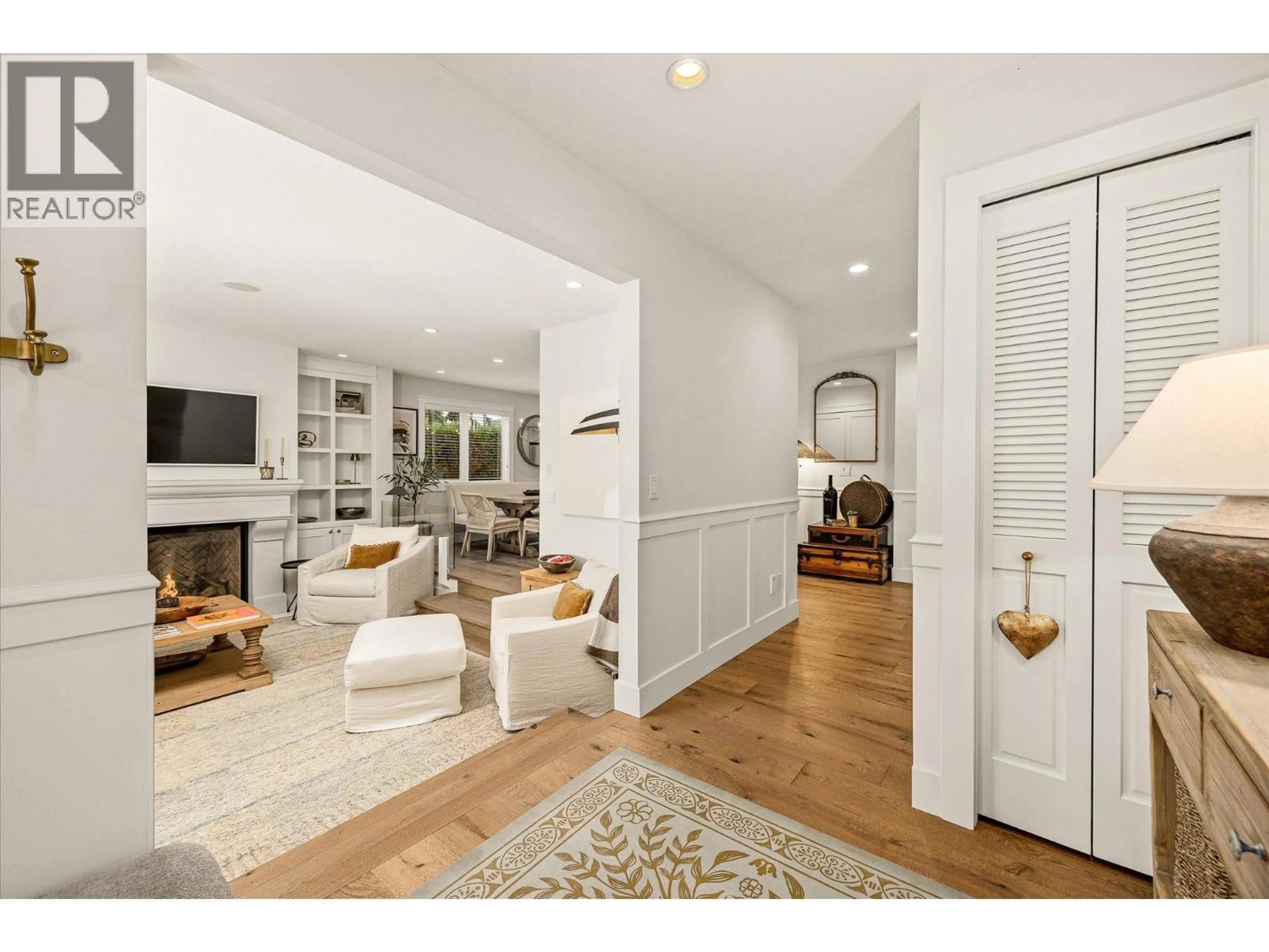 Unknown for 1039 CUSHING COURT, Kelowna British Columbia V1Y8W8