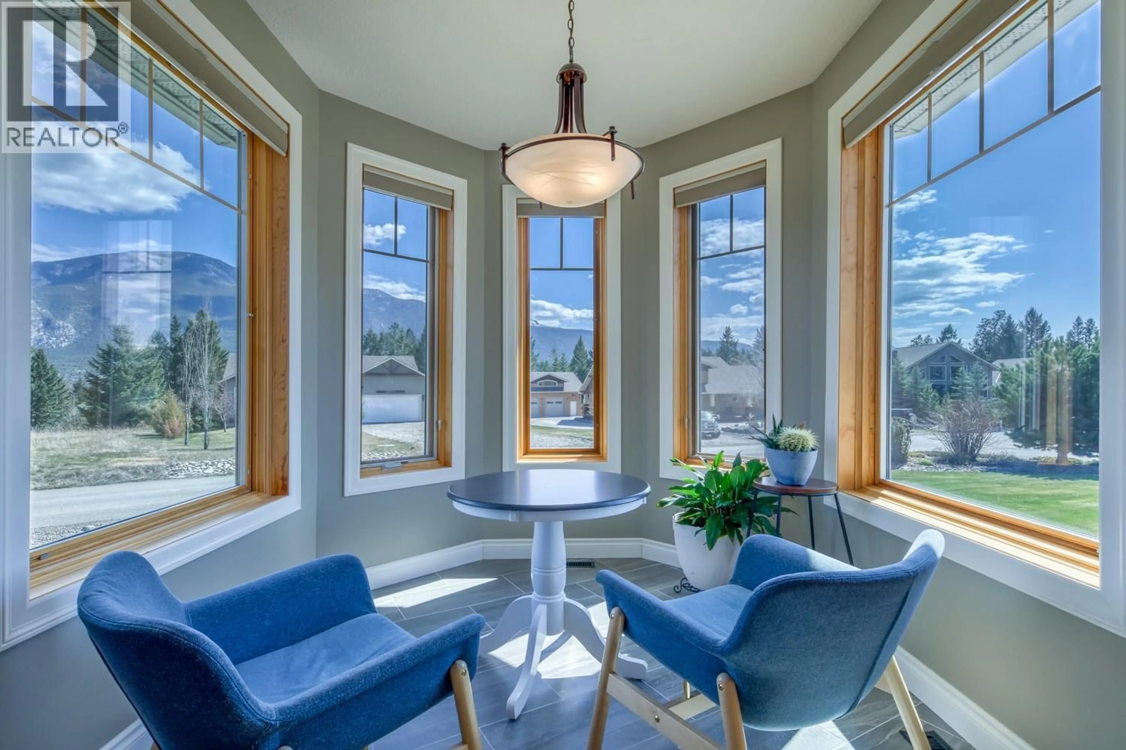 Dining room, ceramic/tile floor for 4453 CEDAR BAY, Fairmont Hot Springs British Columbia V0B1L2