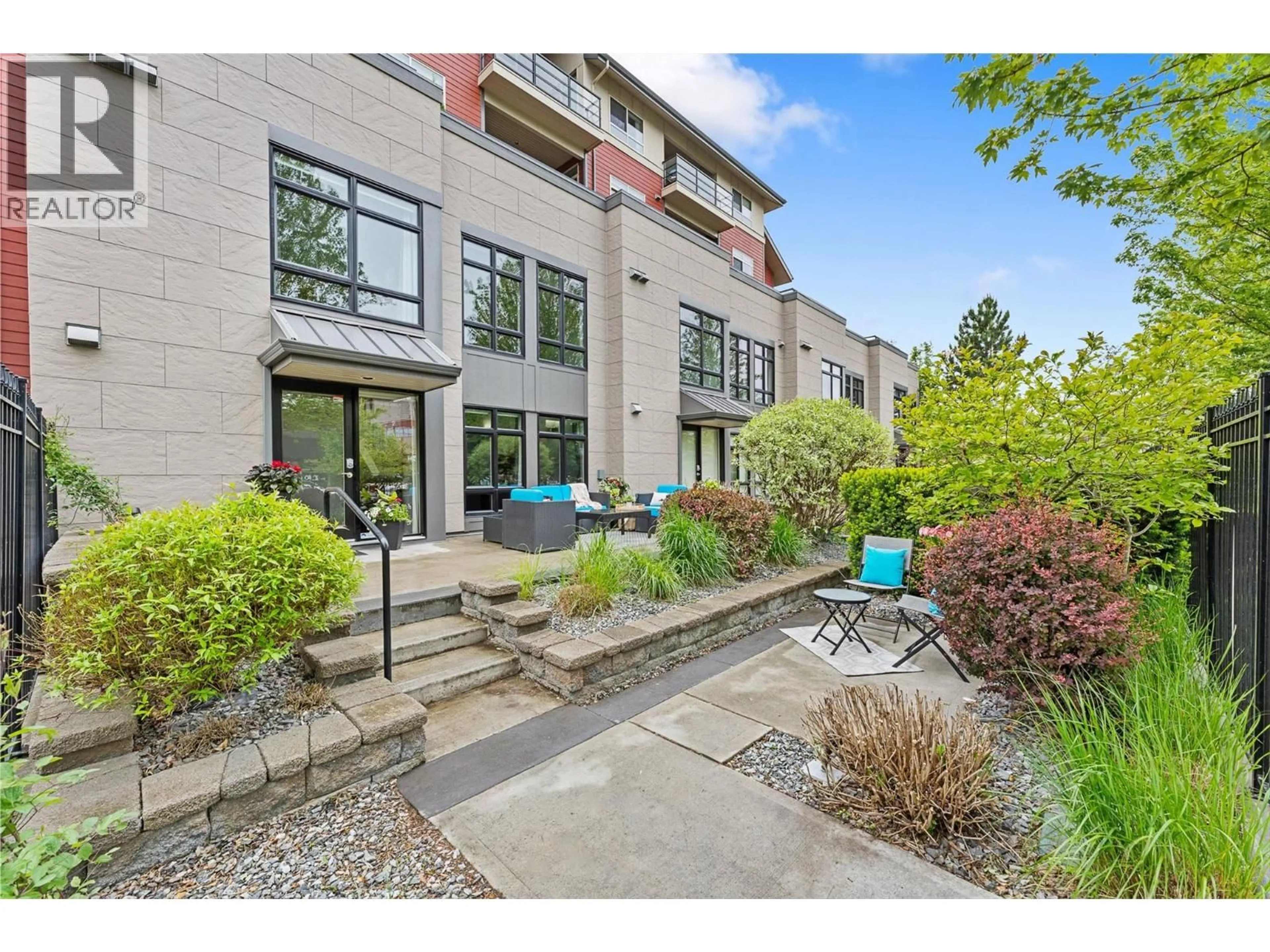 Unknown for 111 - 457 WEST AVENUE, Kelowna British Columbia V1Y4Z3